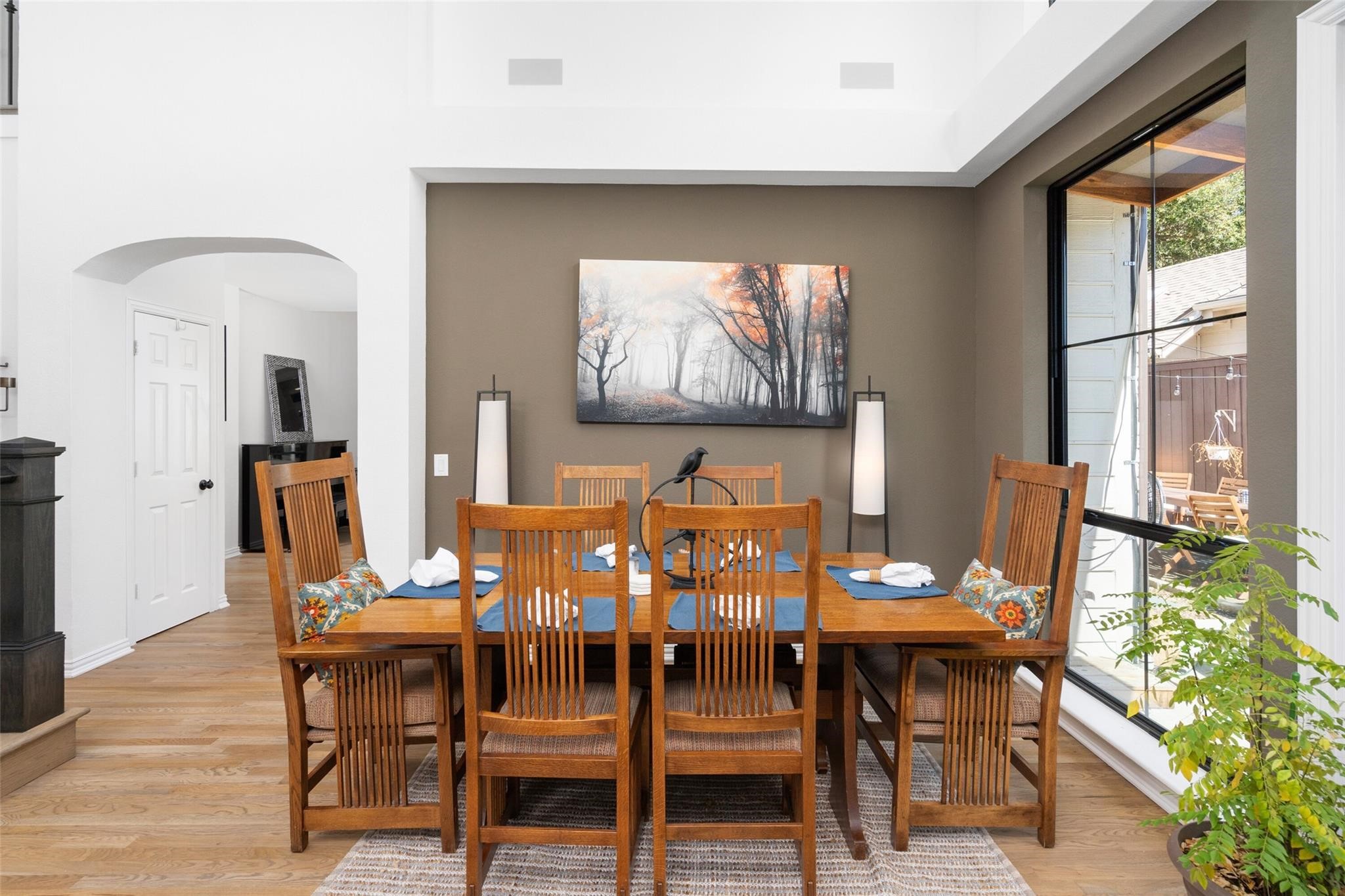 4011 Azure Lane Addison TX 75001