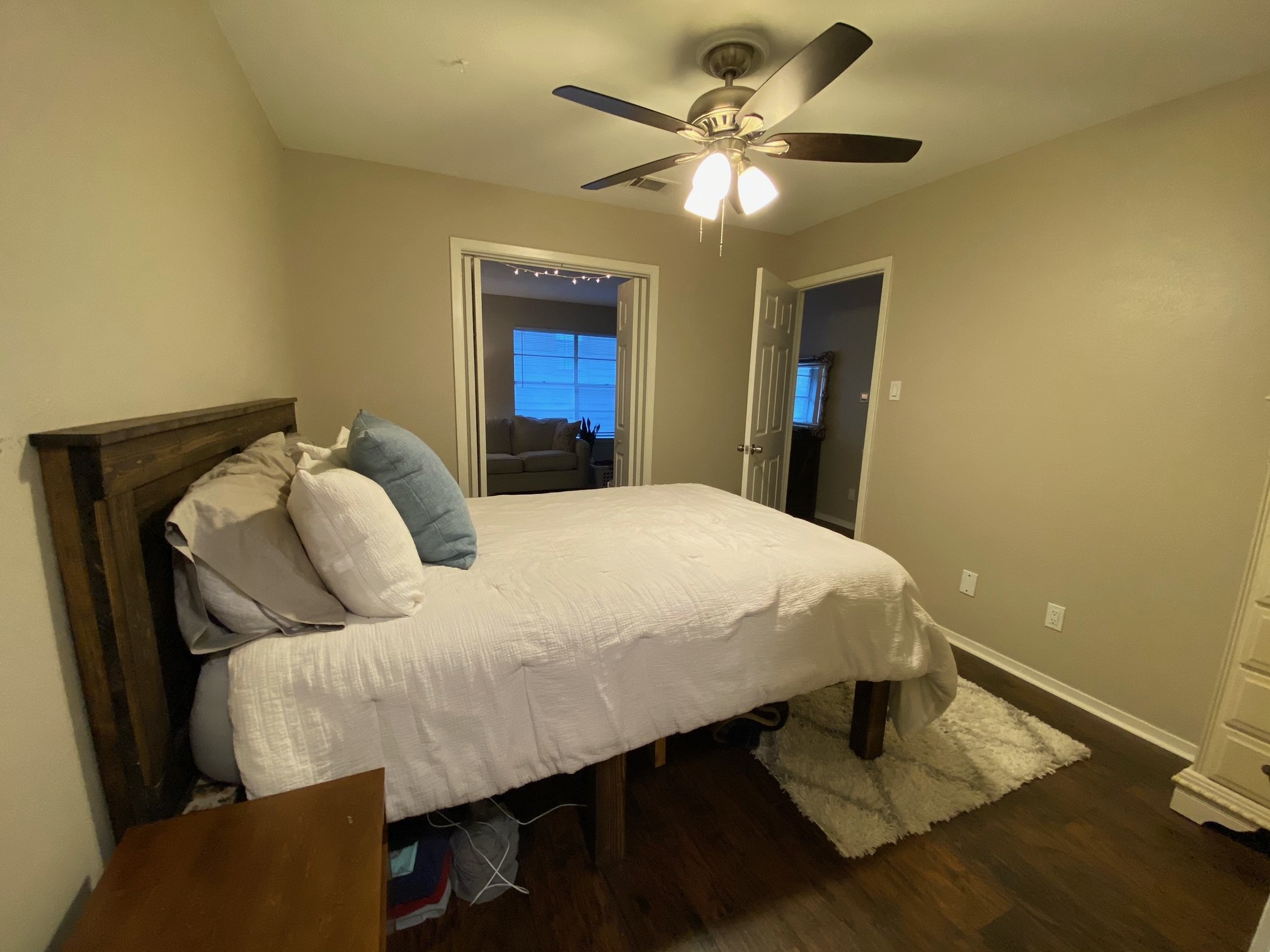 1107 N Locust Street Denton TX 76201