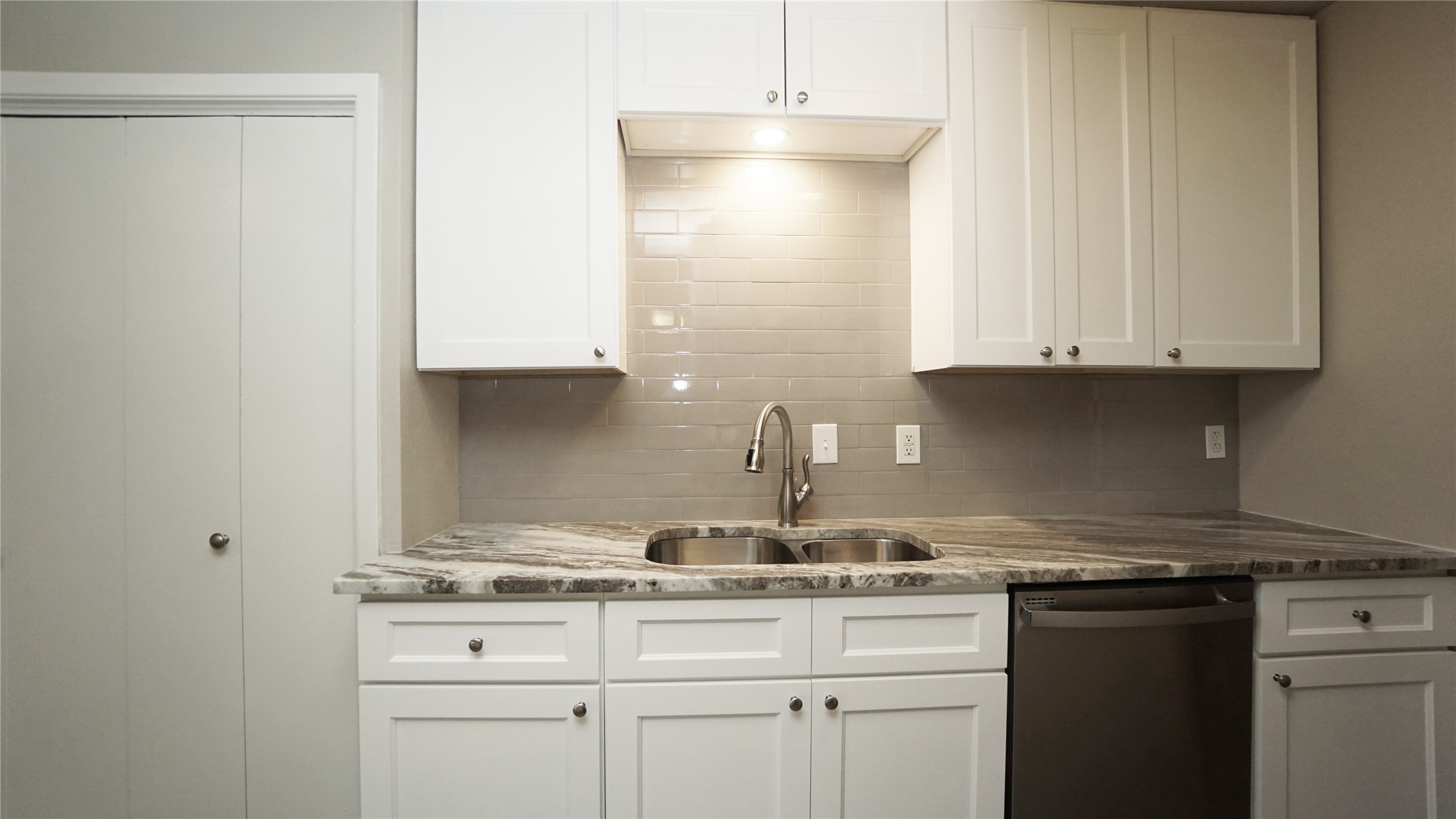 1622 Crest Park Drive Garland TX 75042
