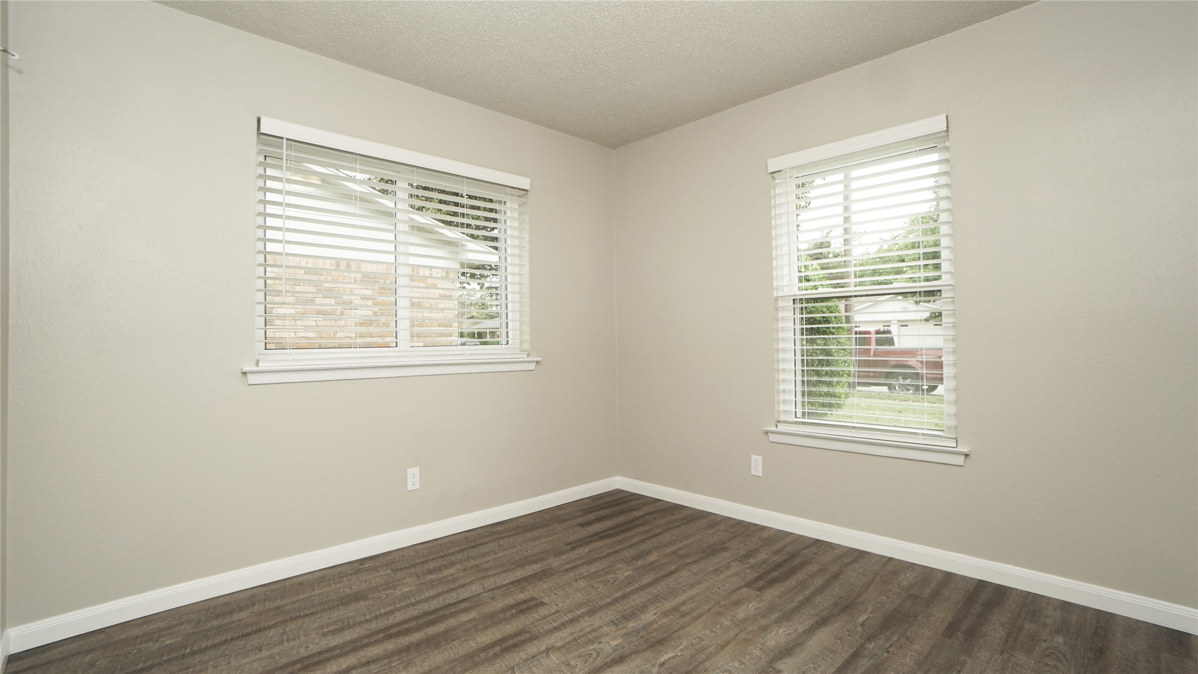 1622 Crest Park Drive Garland TX 75042
