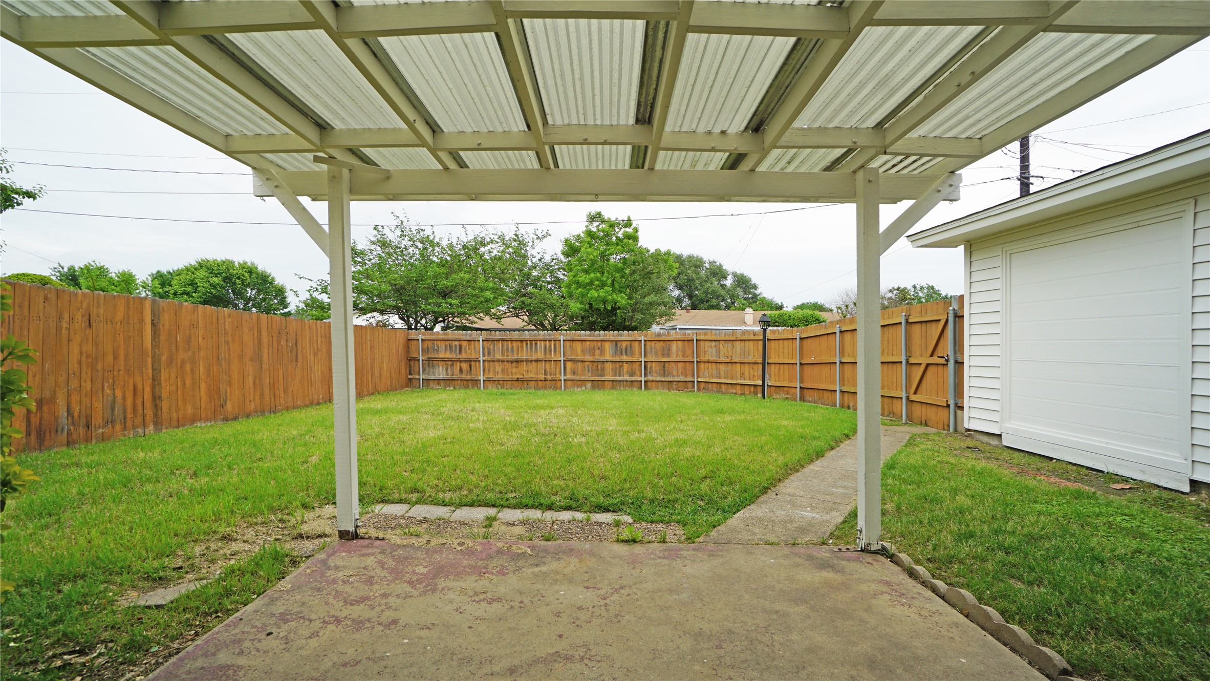 1622 Crest Park Drive Garland TX 75042
