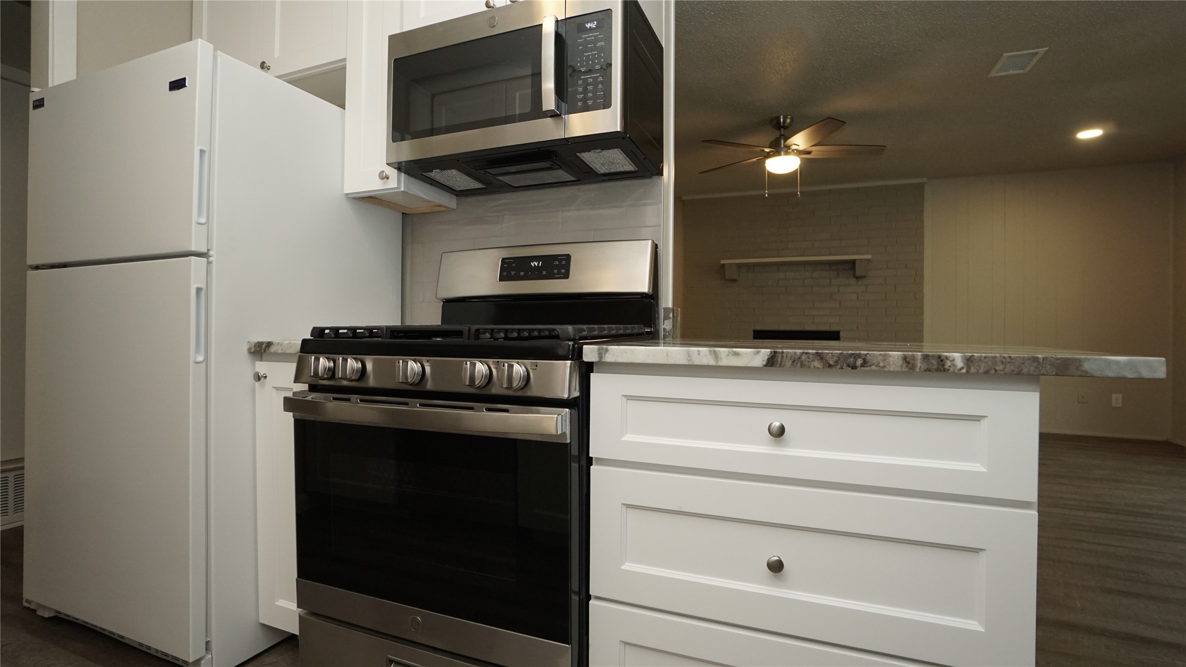 1622 Crest Park Drive Garland TX 75042