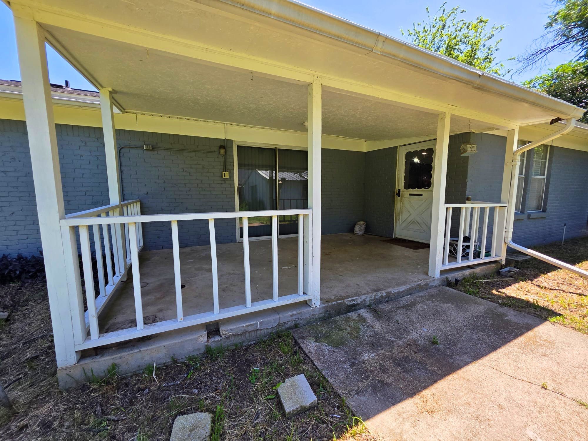 209 E Eller Avenue Crowley TX 76036