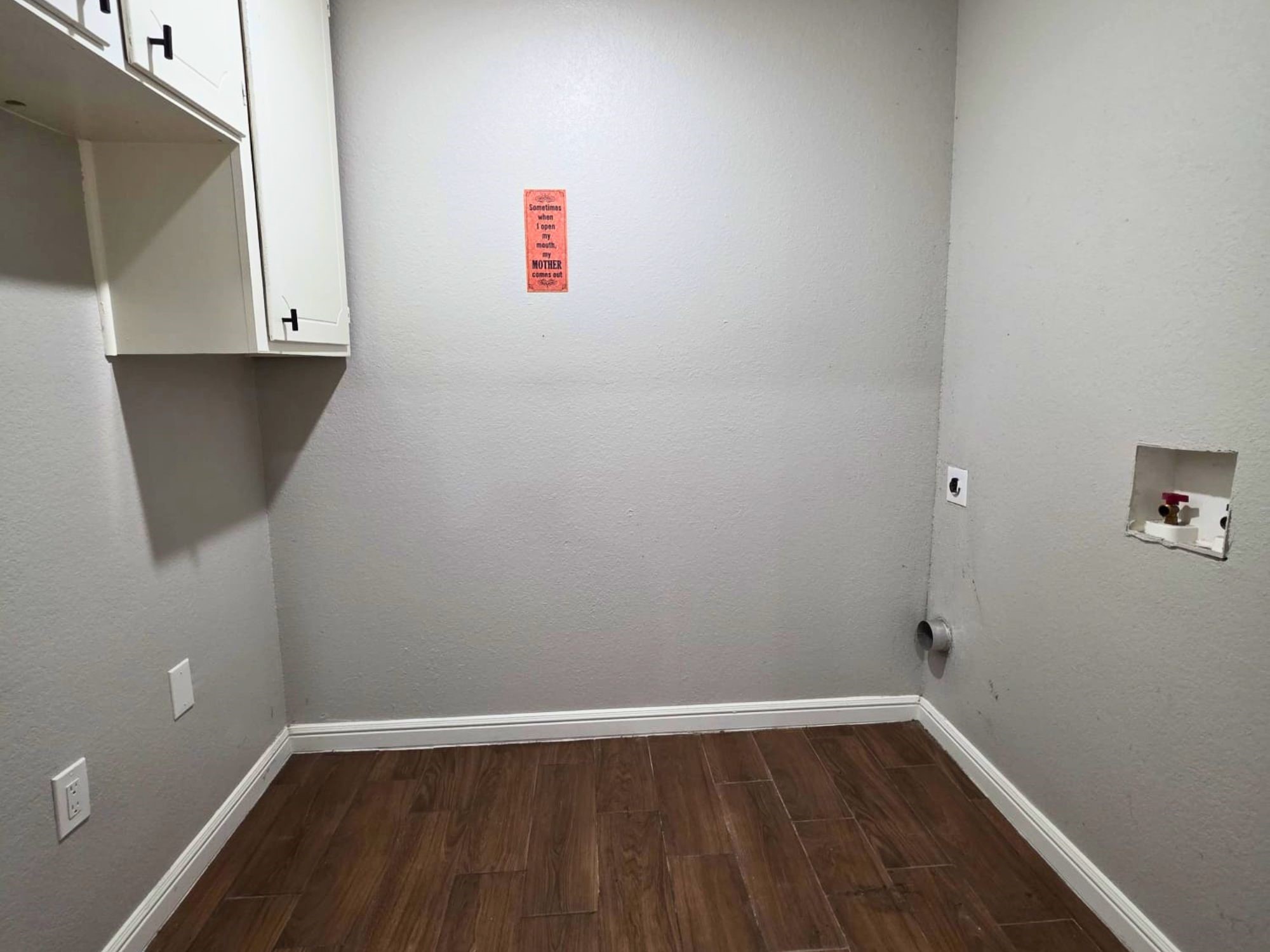 209 E Eller Avenue Crowley TX 76036