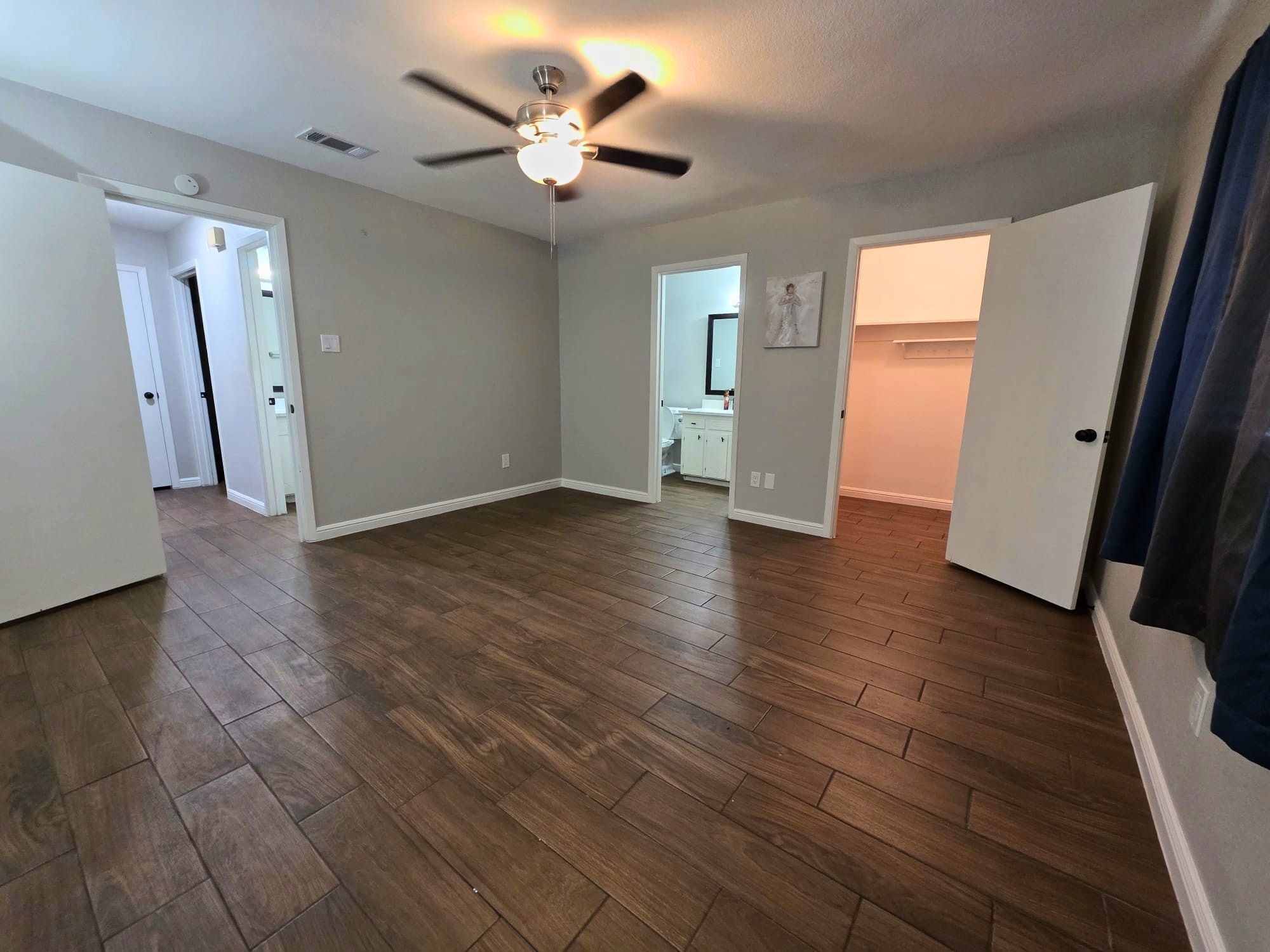 209 E Eller Avenue Crowley TX 76036