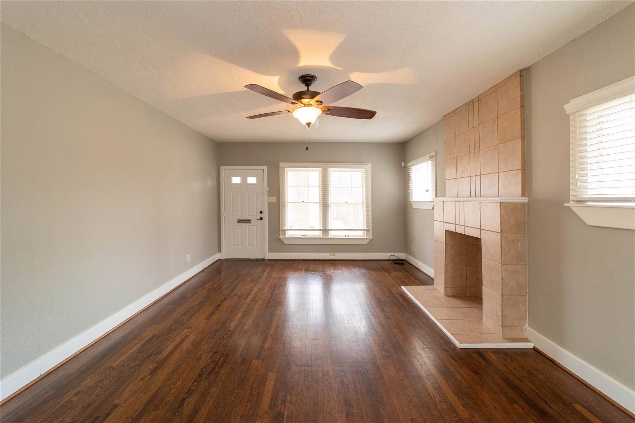 2226 W Rosedale Street S Fort Worth TX 76110