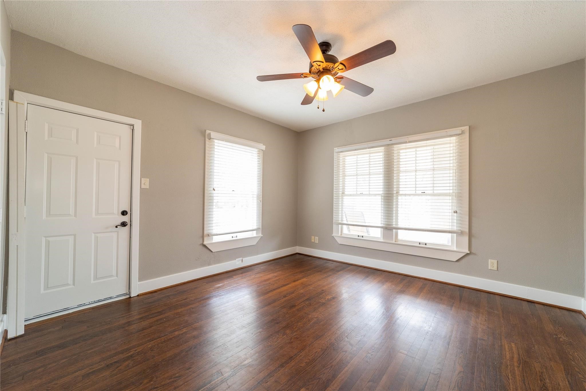 2226 W Rosedale Street S Fort Worth TX 76110