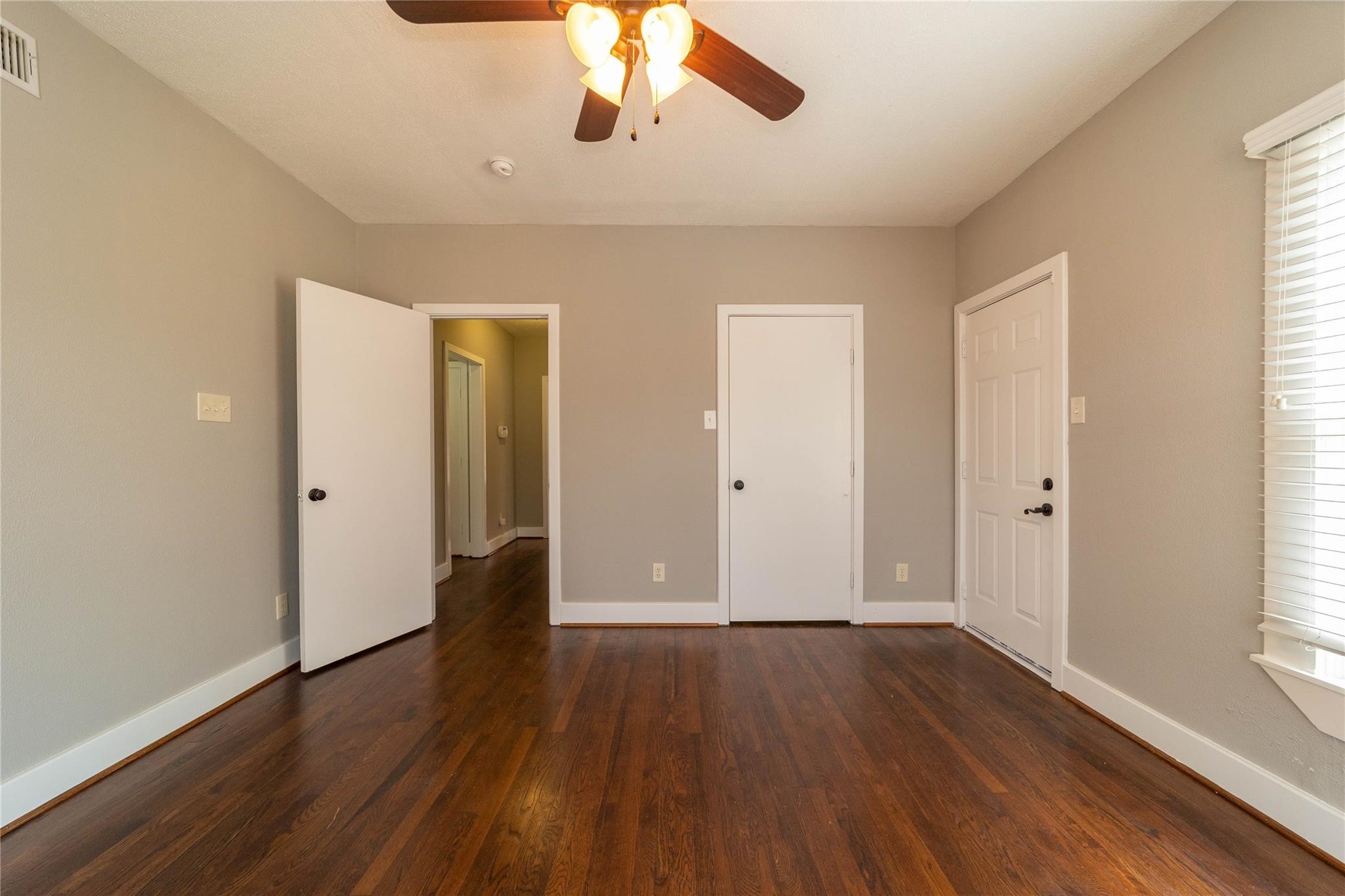 2226 W Rosedale Street S Fort Worth TX 76110