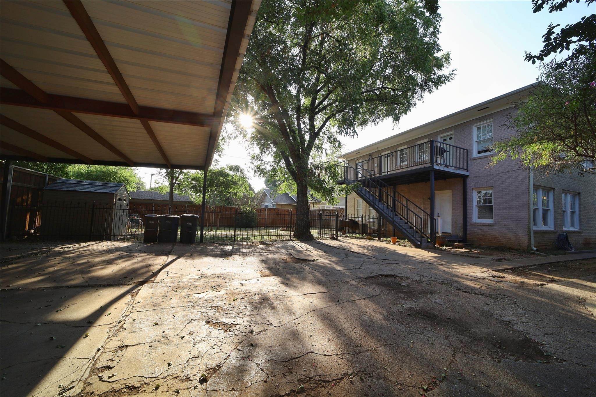 2226 W Rosedale Street S Fort Worth TX 76110