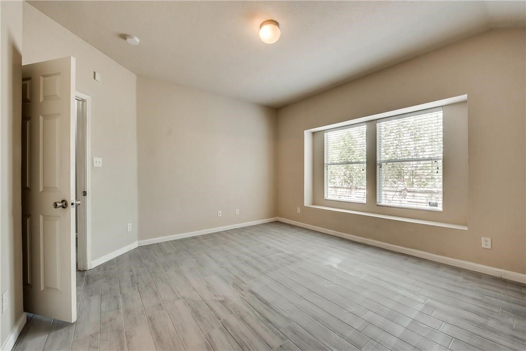 952 Bentwood Trail Grand Prairie TX 75052
