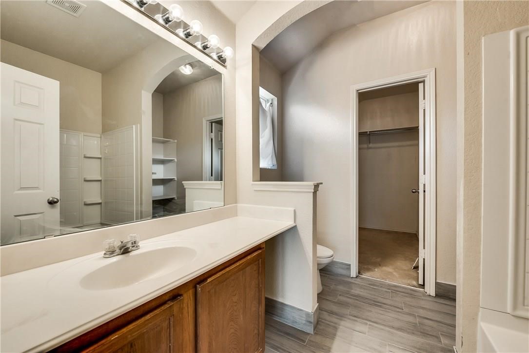 952 Bentwood Trail Grand Prairie TX 75052