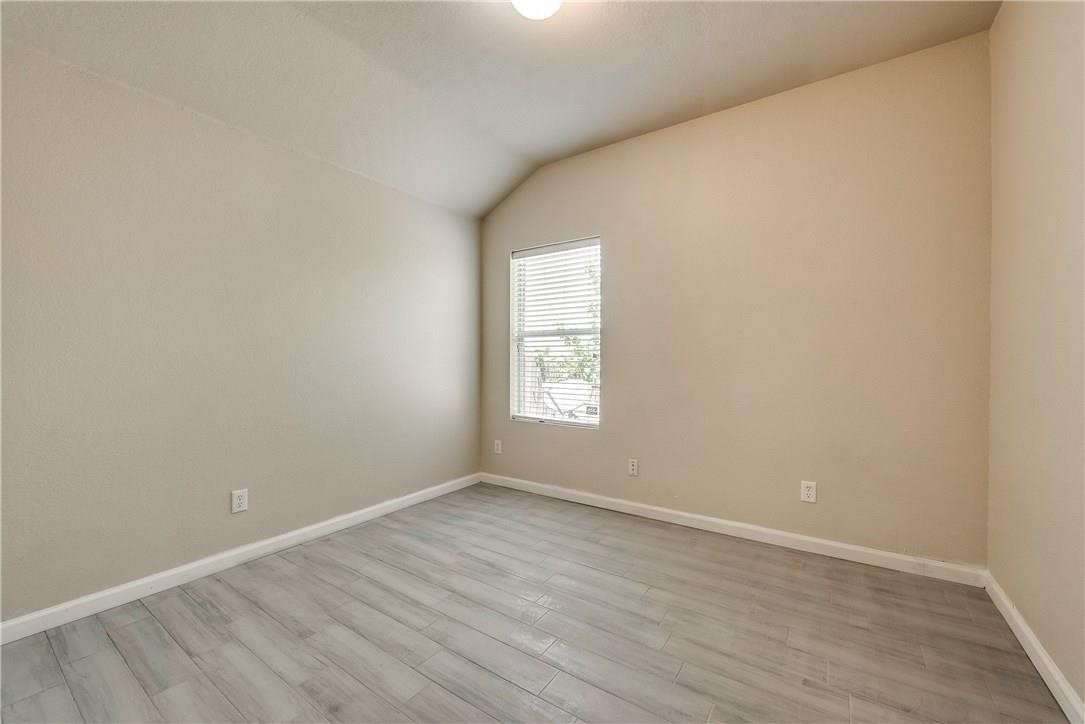 952 Bentwood Trail Grand Prairie TX 75052