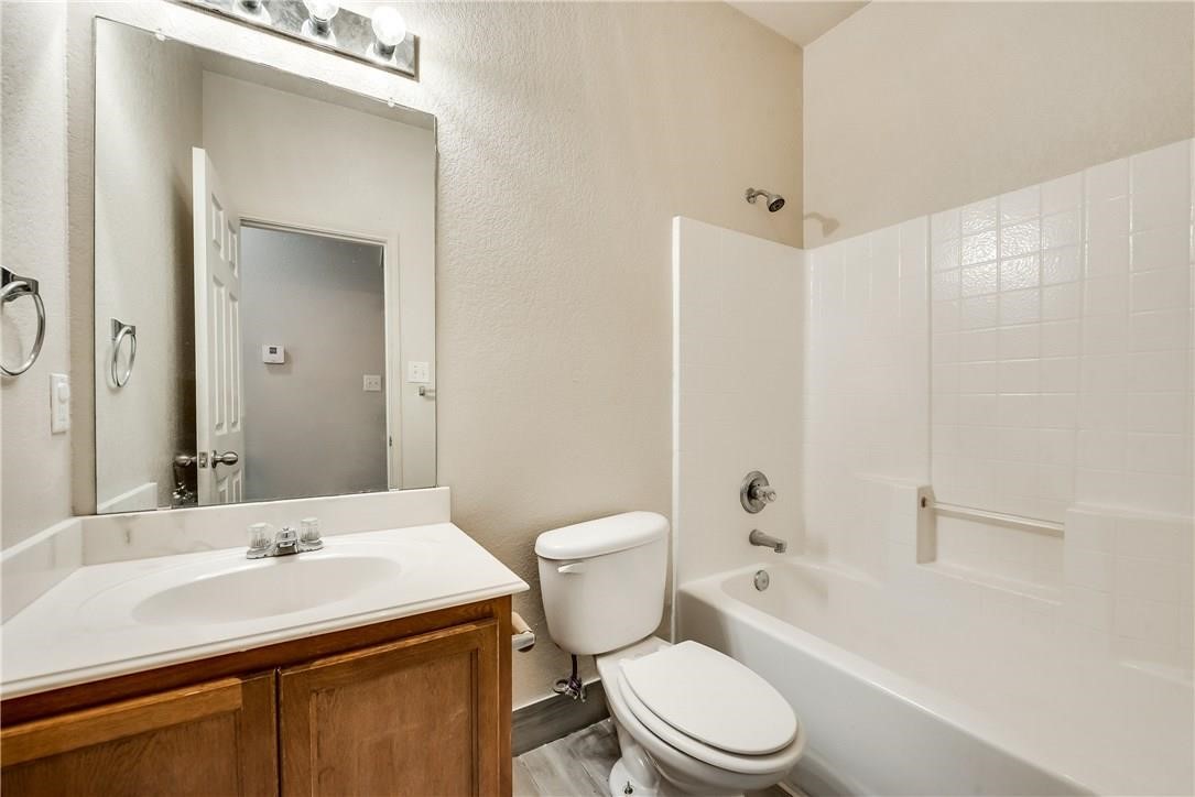 952 Bentwood Trail Grand Prairie TX 75052