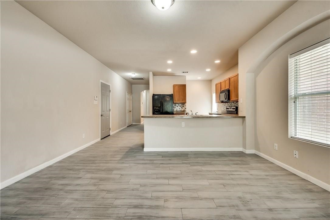 952 Bentwood Trail Grand Prairie TX 75052