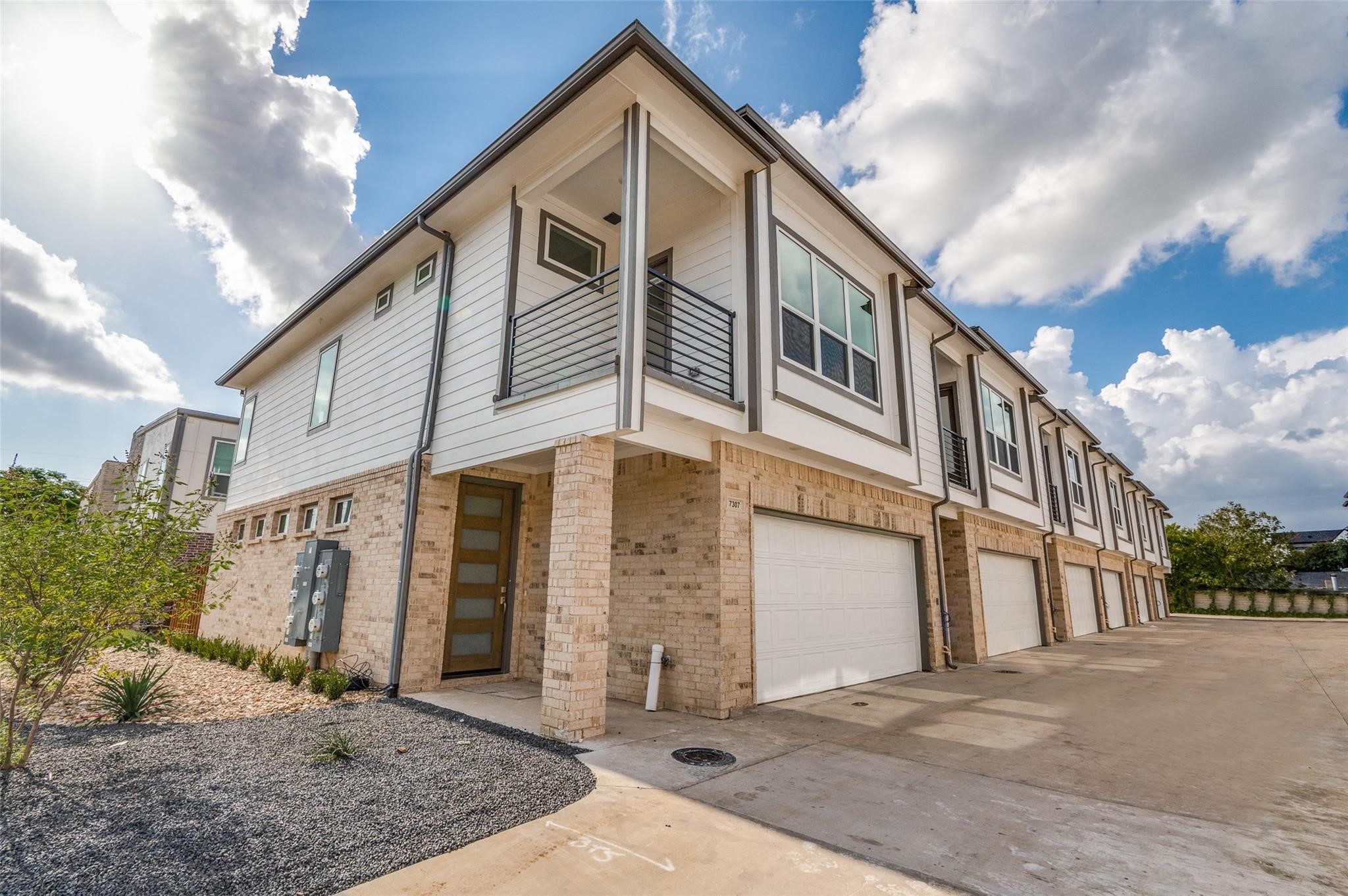 7307 Rubio Place Dallas TX 75235