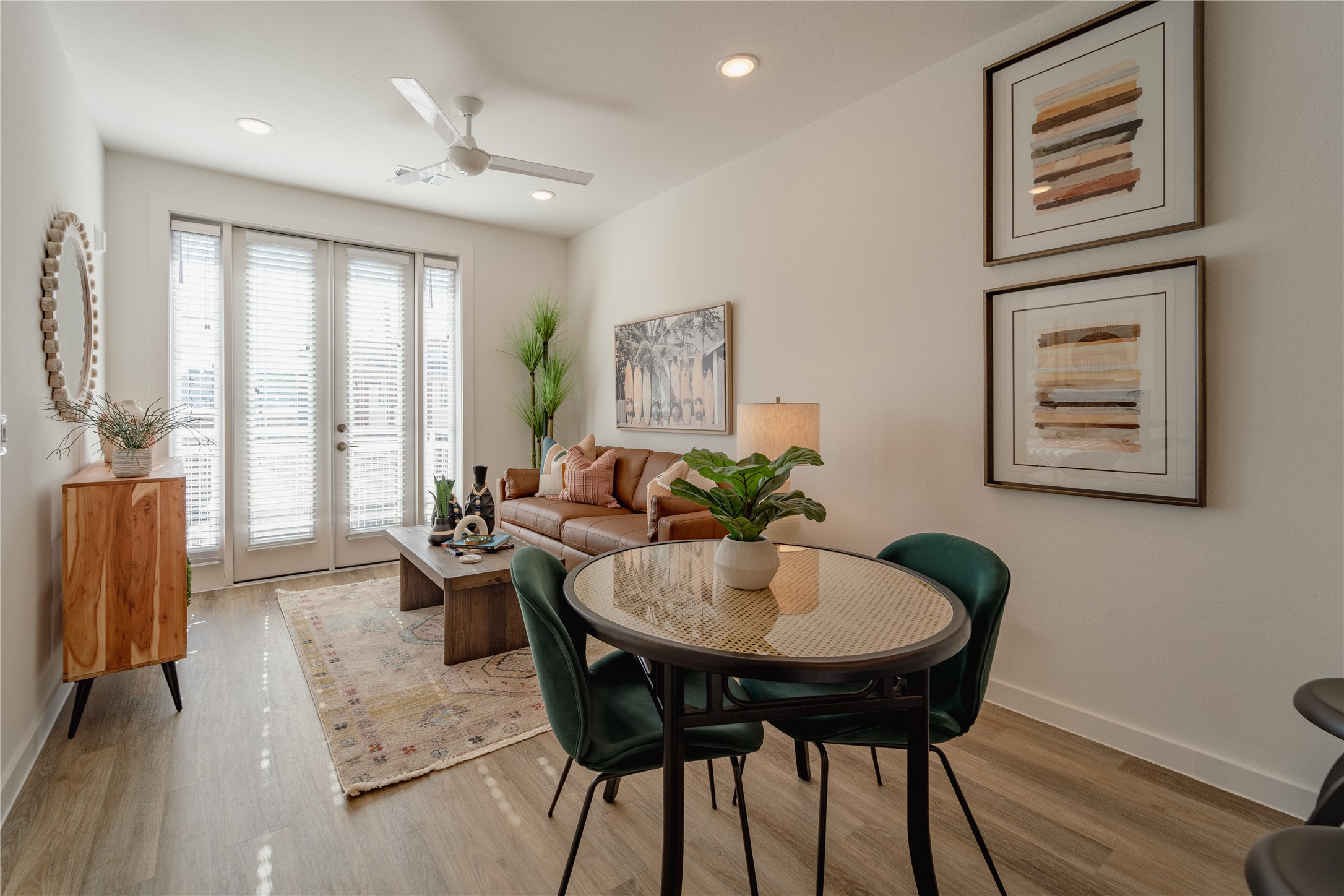 105 S Bishop Avenue Dallas TX 75208