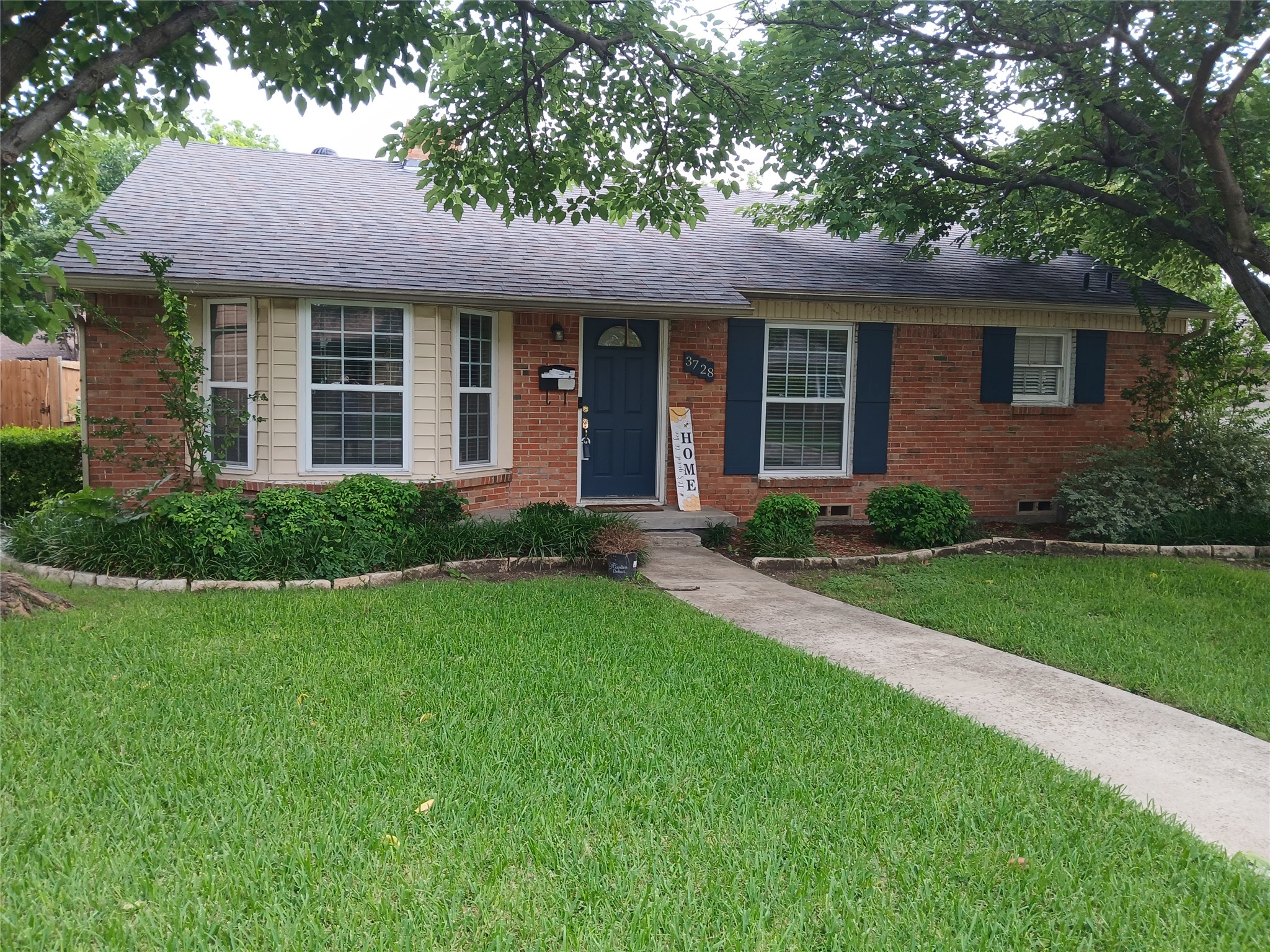 3728 Seguin Drive Dallas TX 75220