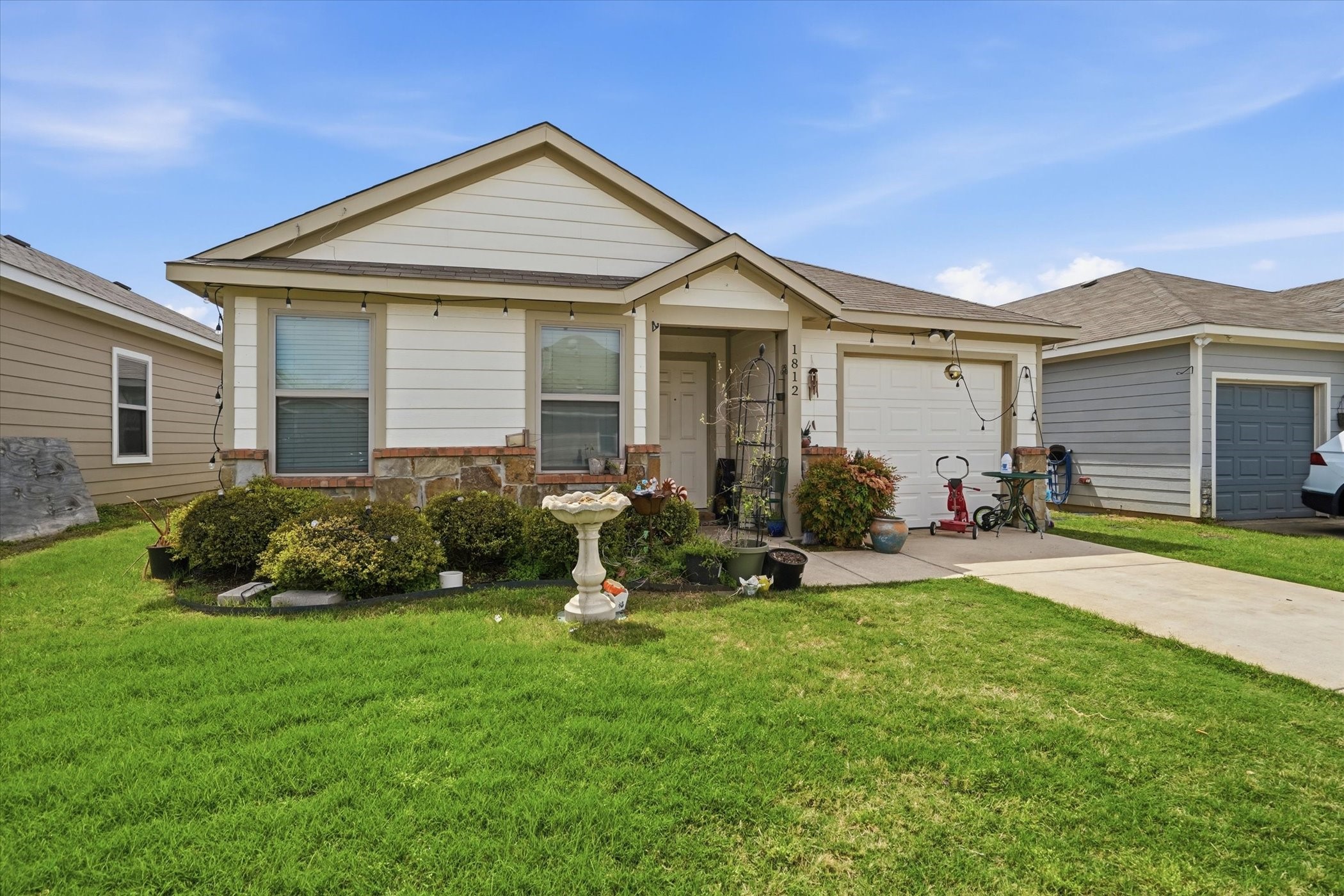 1812 Village Park Trail Burleson TX 76028