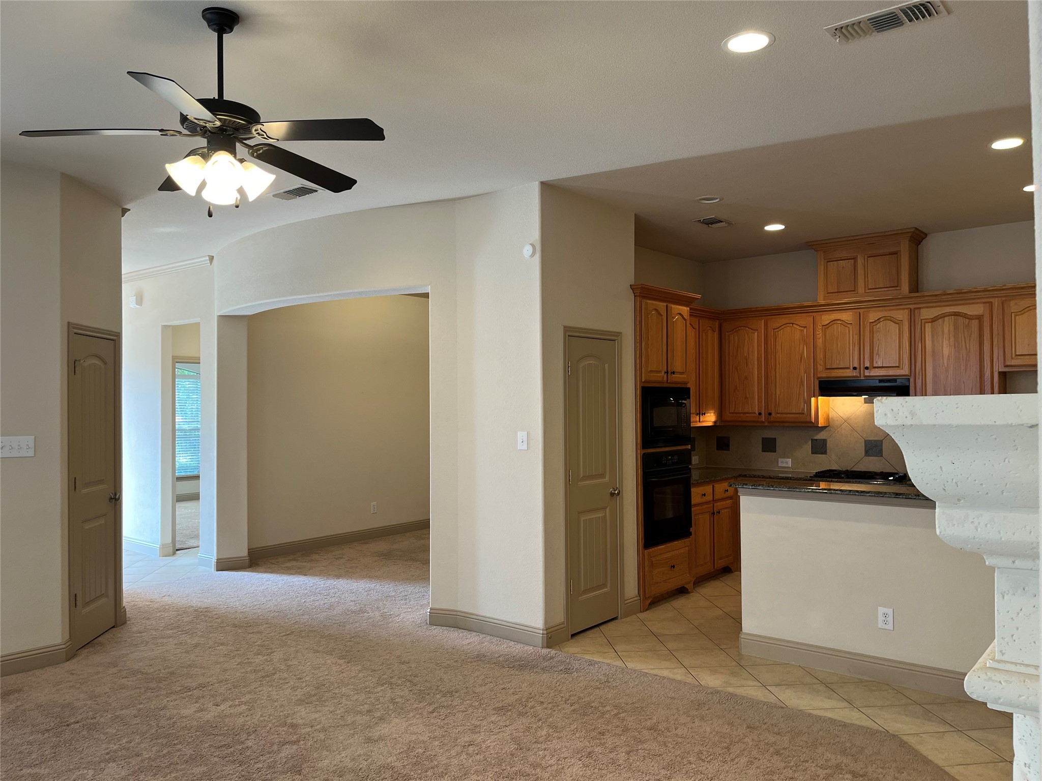 817 La Cima Irving TX 75039