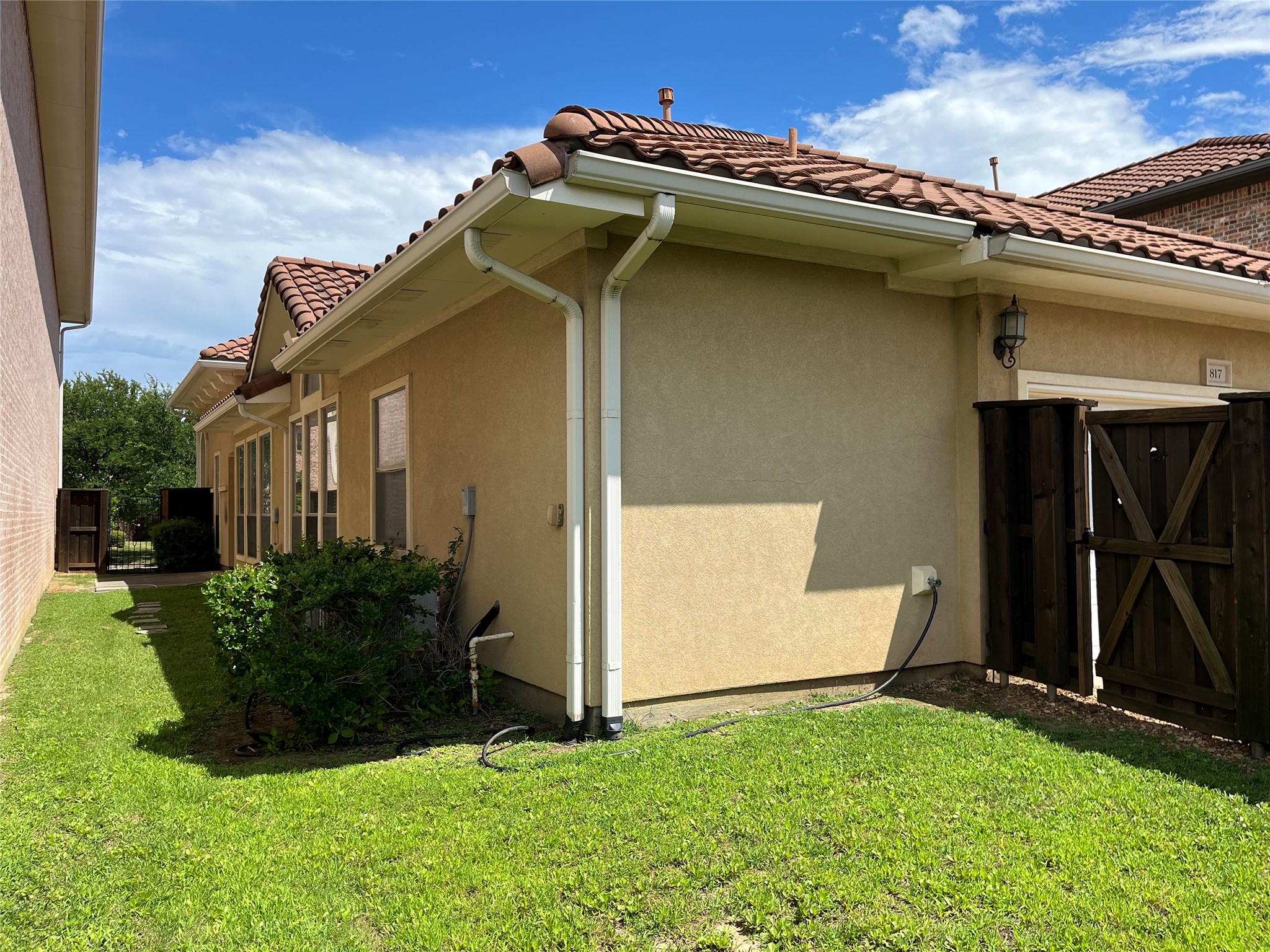 817 La Cima Irving TX 75039