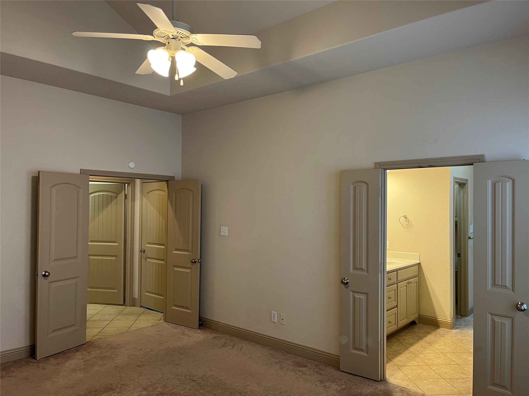 817 La Cima Irving TX 75039