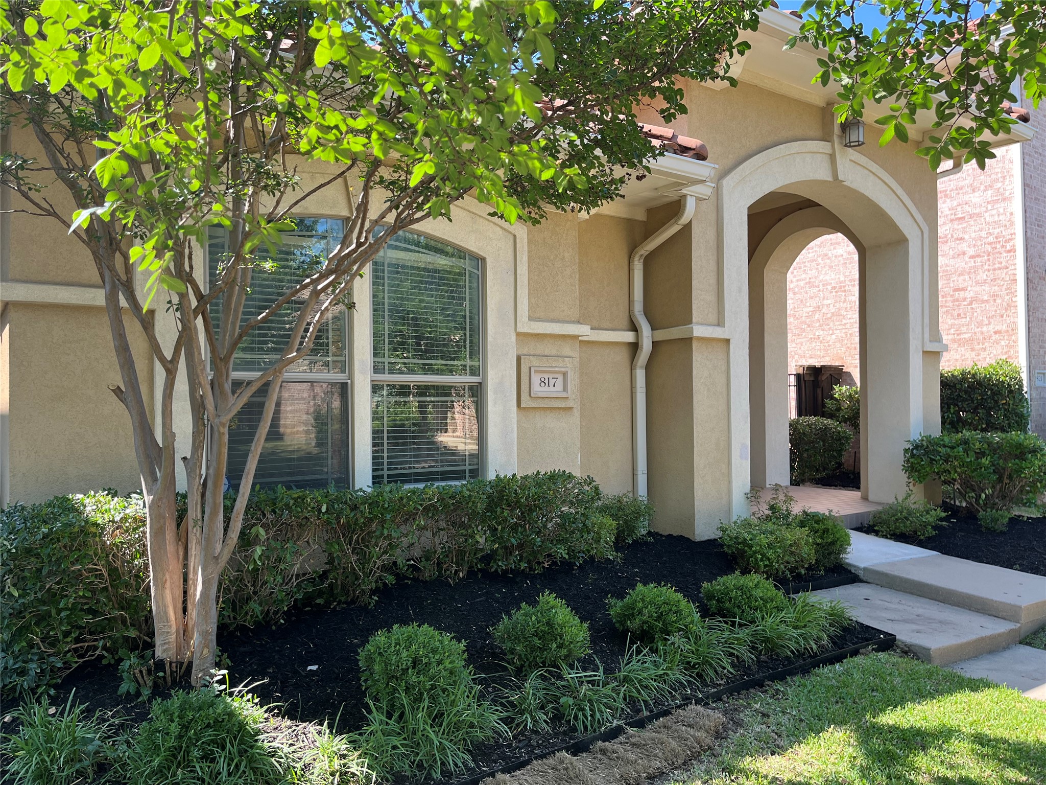 817 La Cima Irving TX 75039