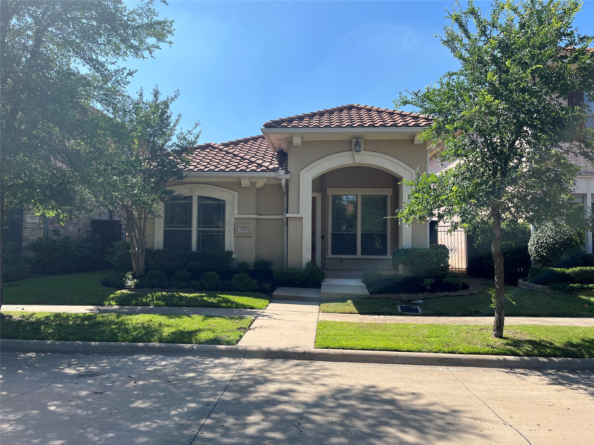 817 La Cima Irving TX 75039