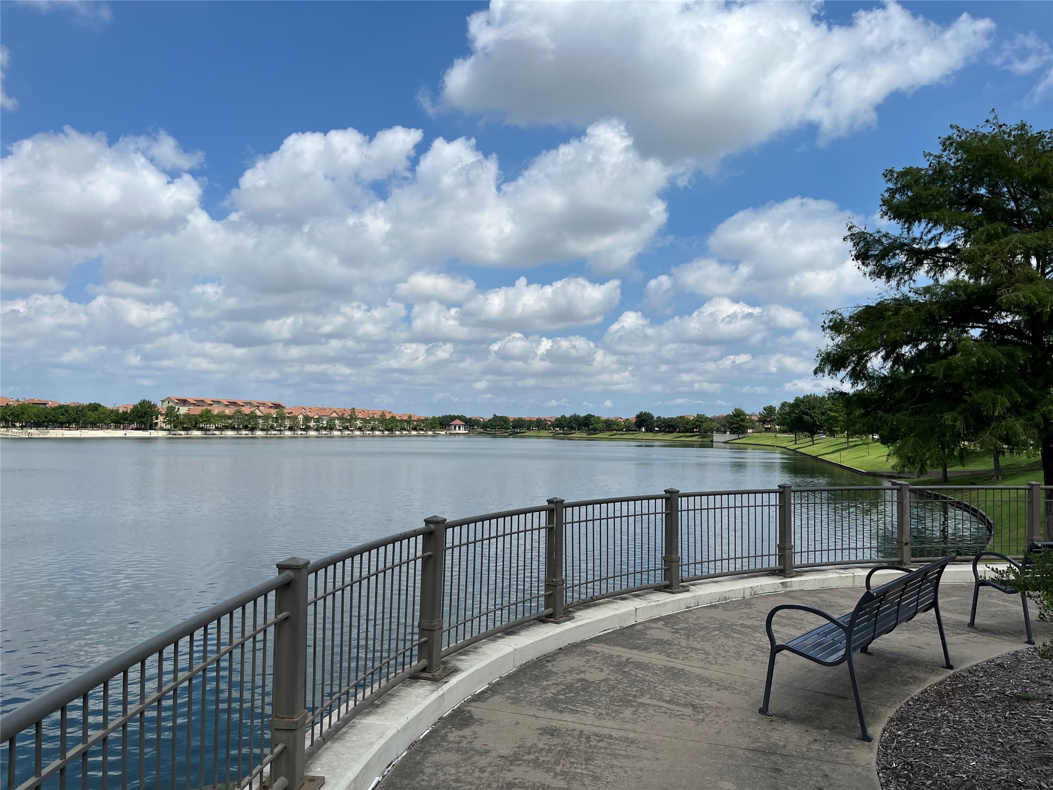 817 La Cima Irving TX 75039
