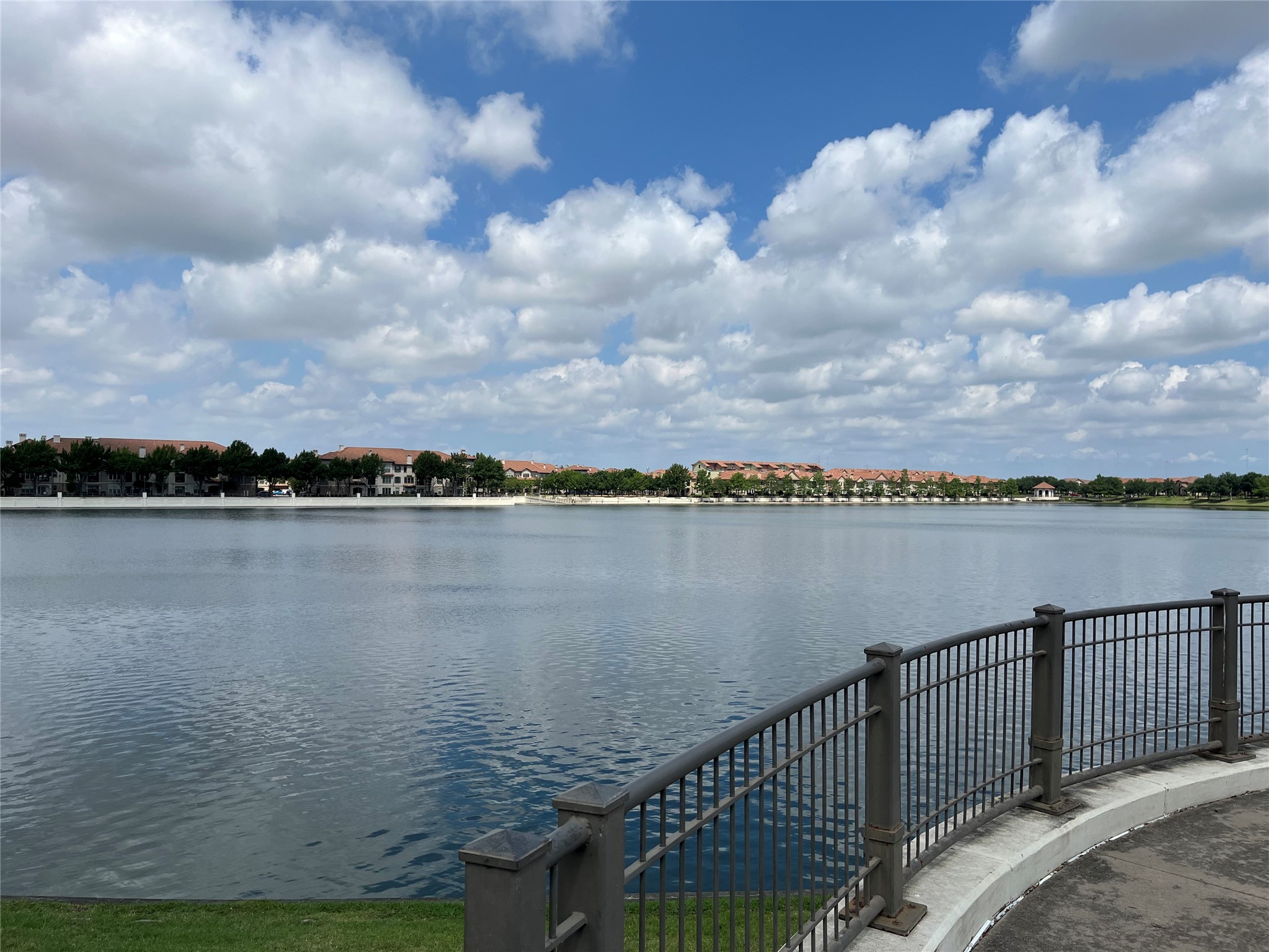 817 La Cima Irving TX 75039