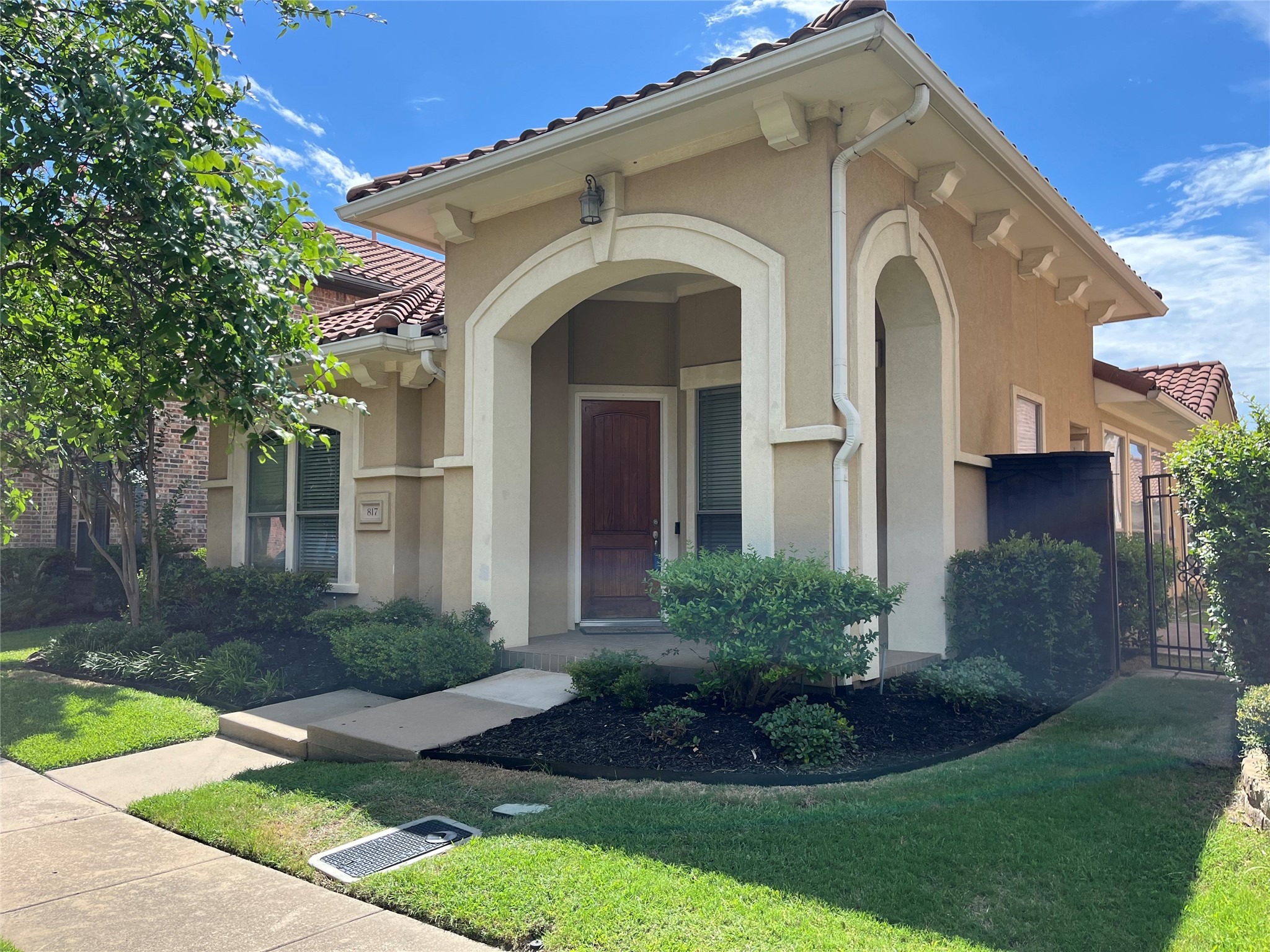817 La Cima Irving TX 75039