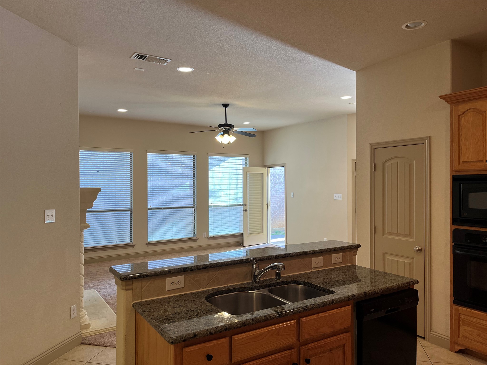 817 La Cima Irving TX 75039