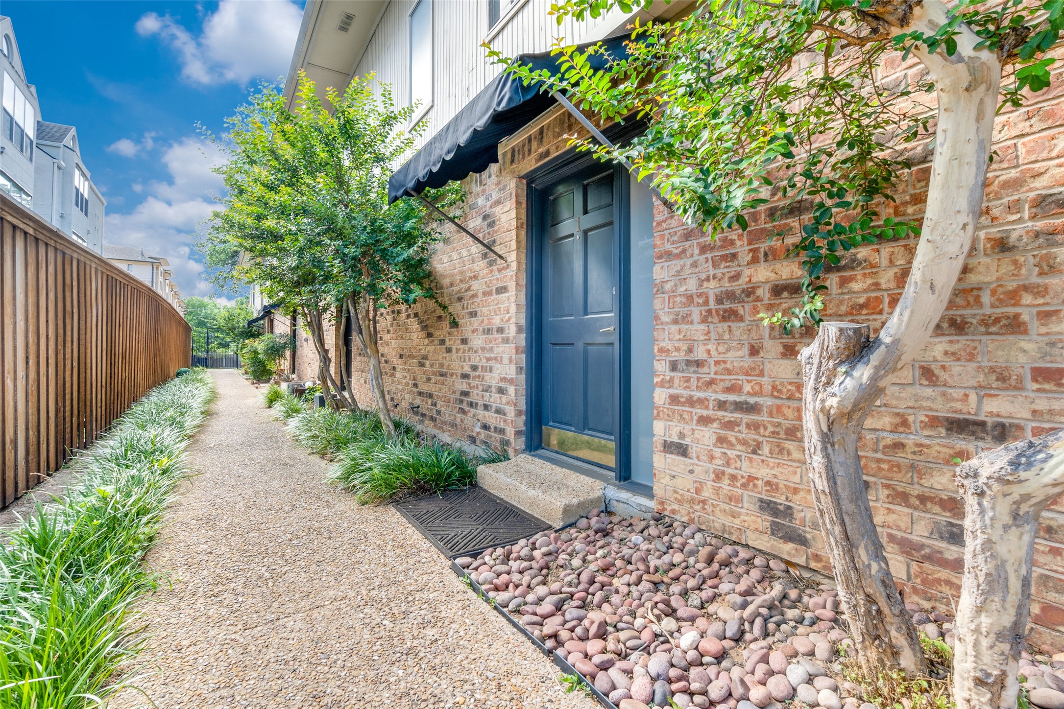 4223 Cole Avenue Dallas TX 75205