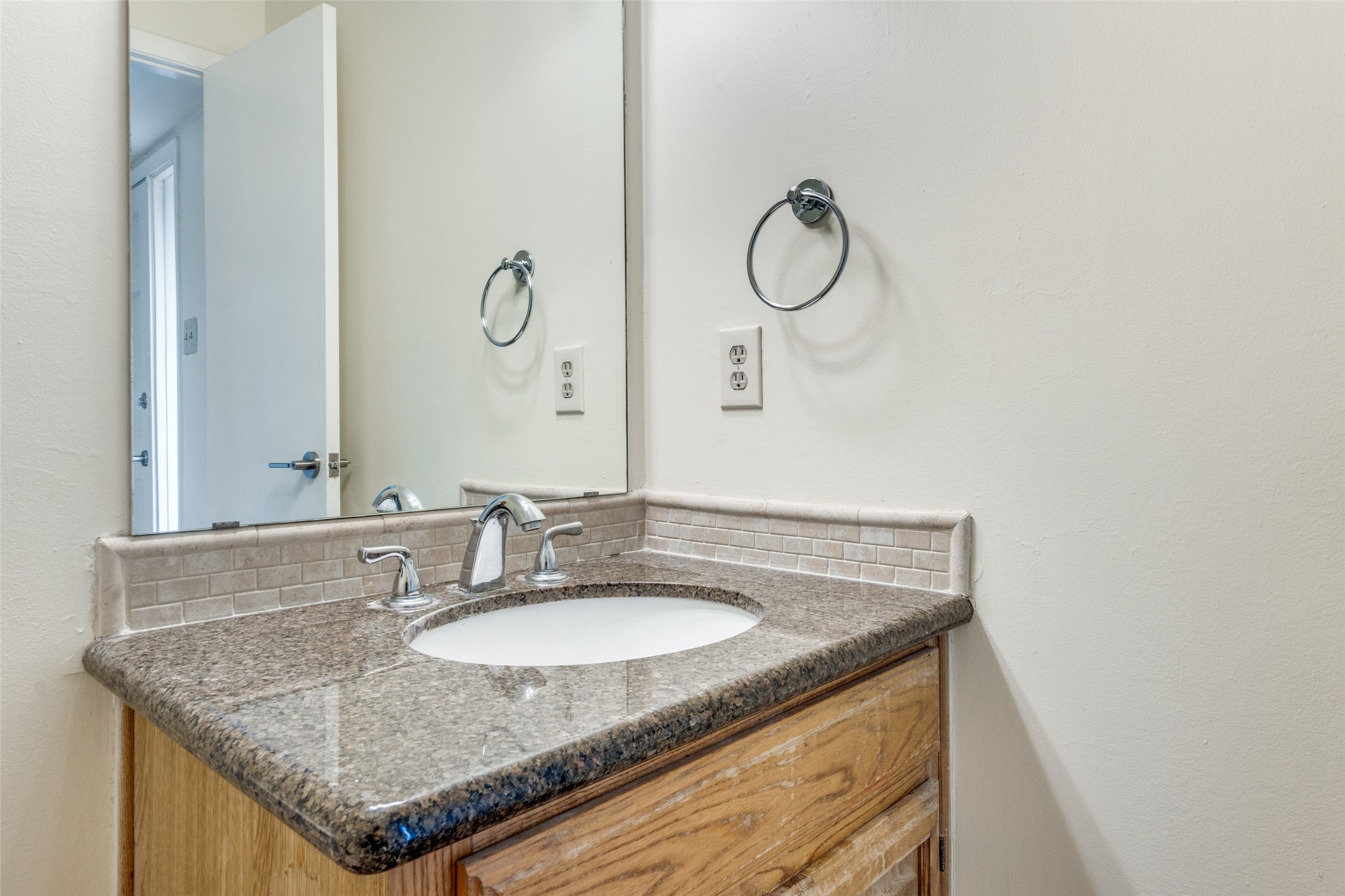 4223 Cole Avenue Dallas TX 75205