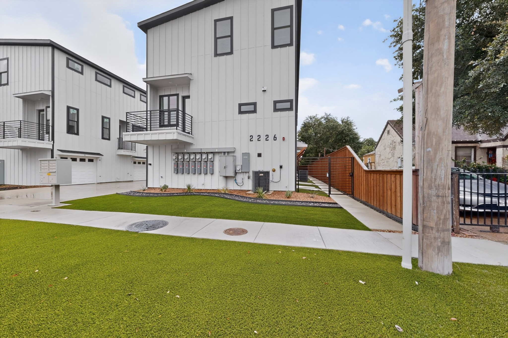 2226 Shea Road Dallas TX 75235