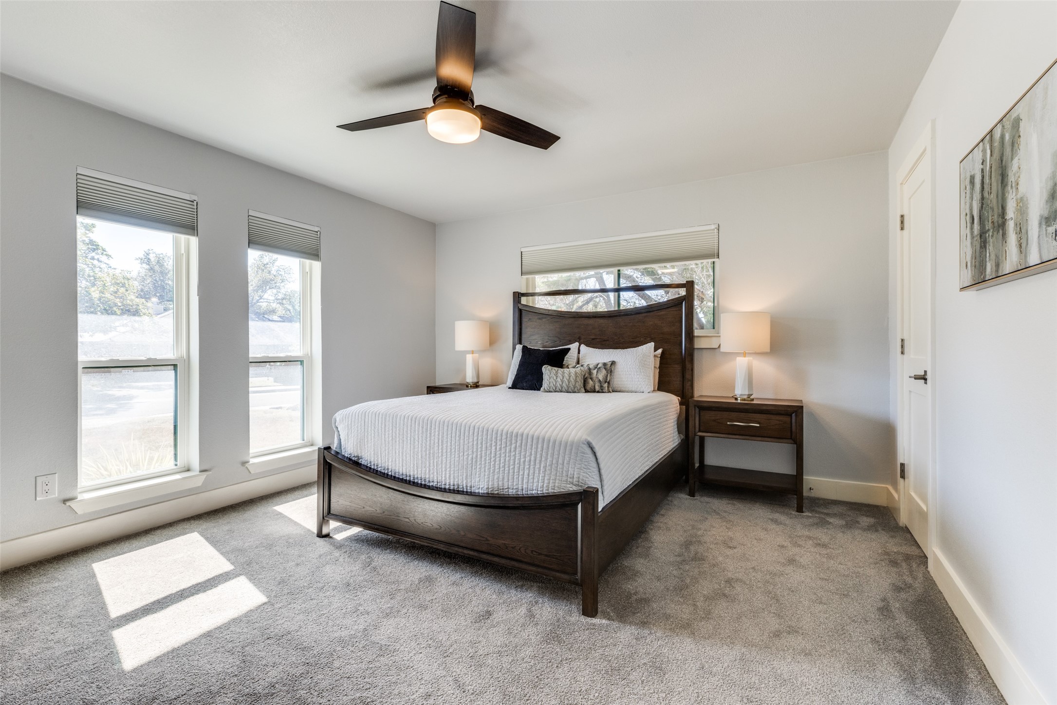 3883 Regent Drive Dallas TX 75229