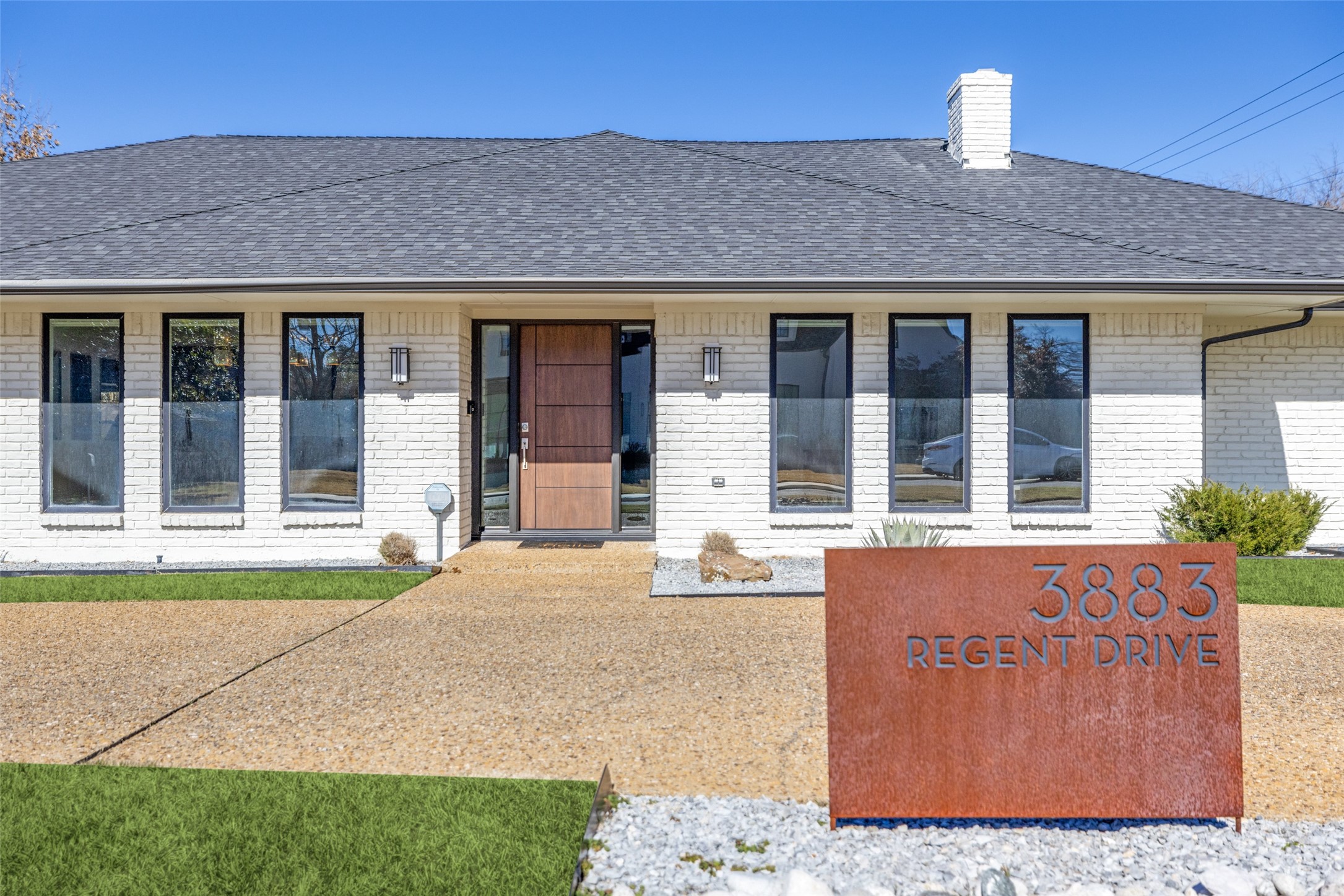 3883 Regent Drive Dallas TX 75229