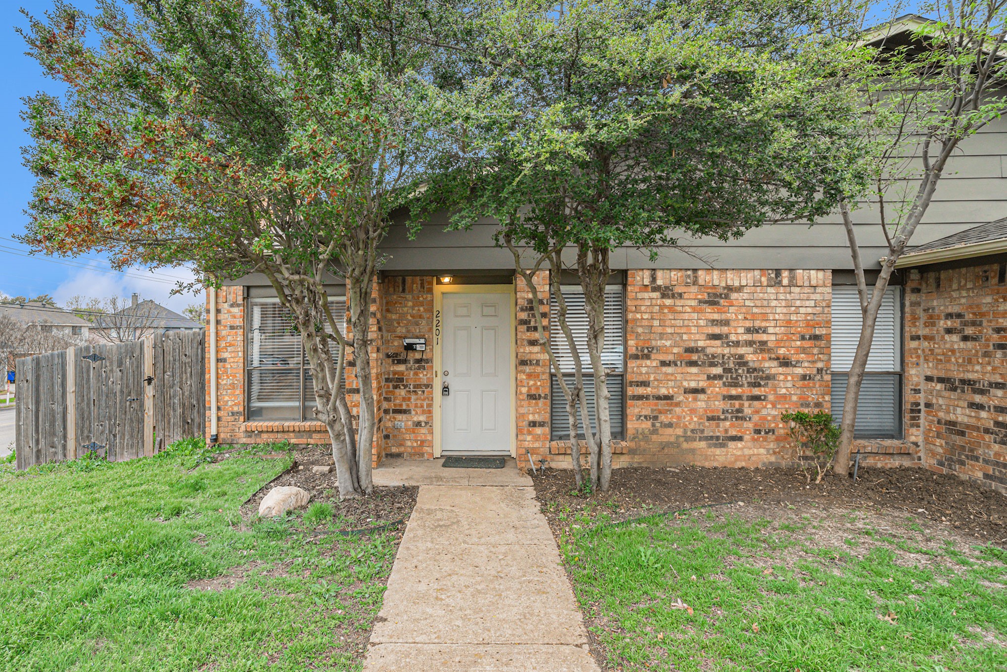 2201 Jackson Circle Carrollton TX 75006