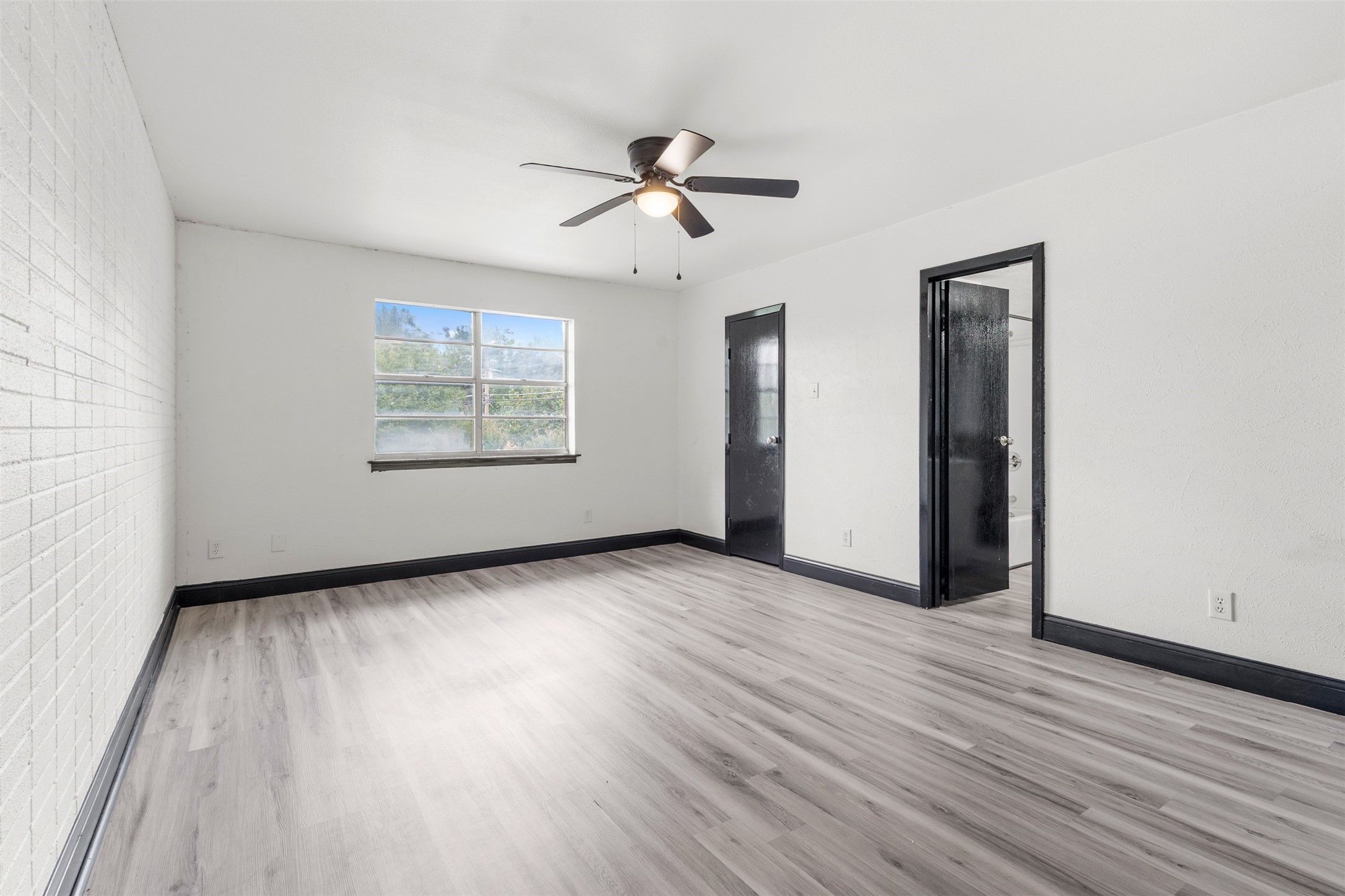 2802 Spring Valley Drive Bedford TX 76021