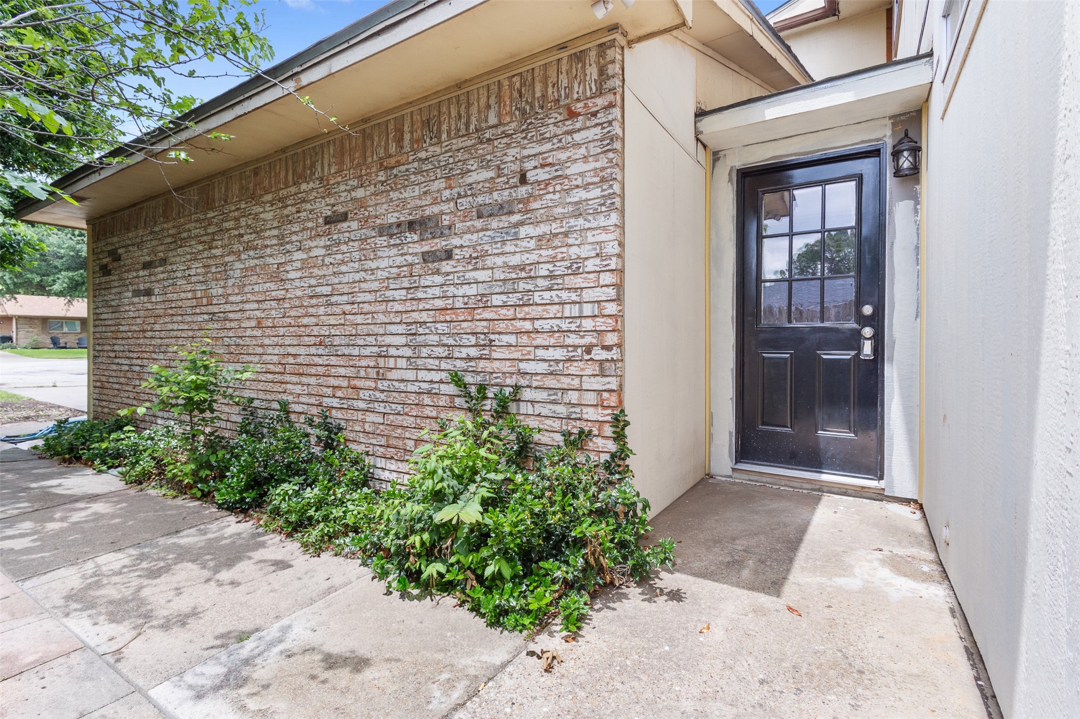 2802 Spring Valley Drive Bedford TX 76021