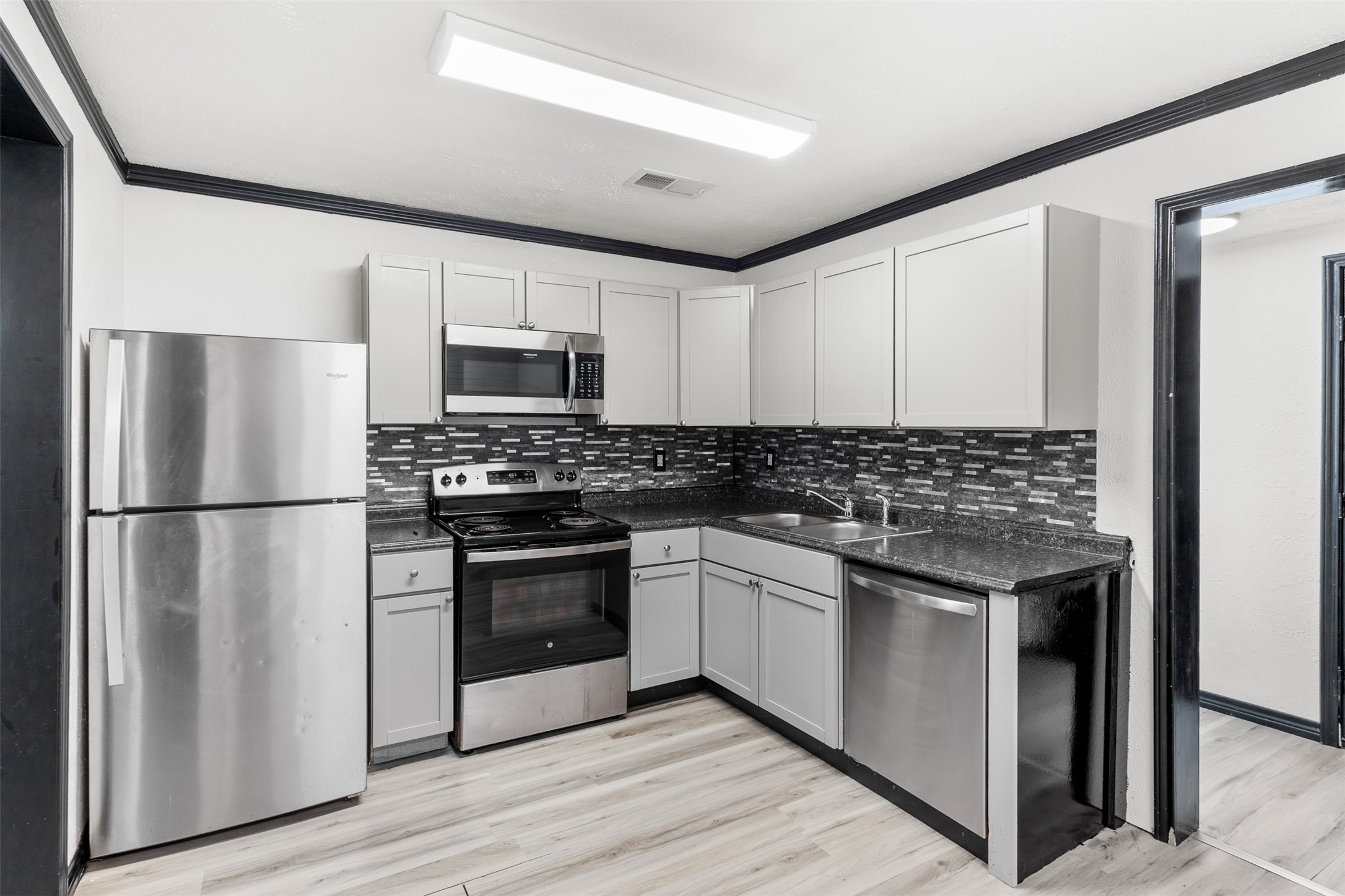 2802 Spring Valley Drive Bedford TX 76021