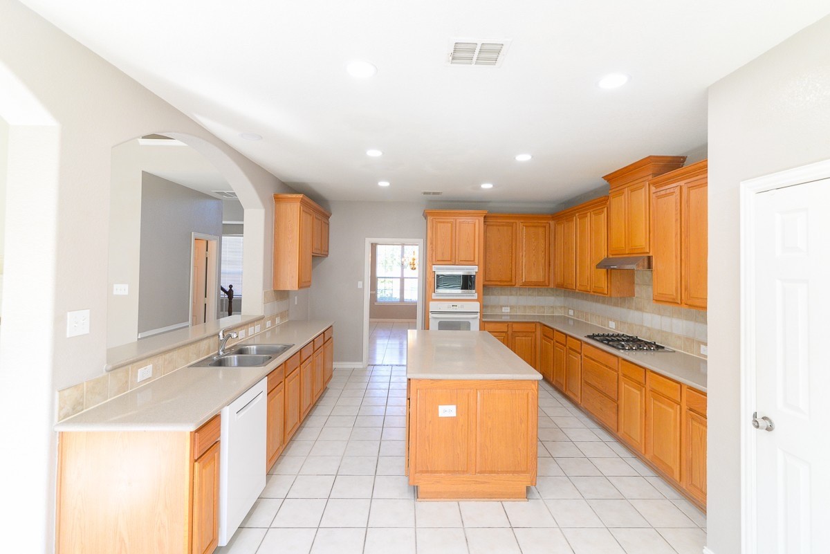 9605 Pinehurst Drive Rowlett TX 75089
