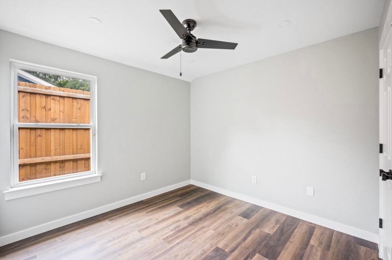 1907 Nomas Street Dallas TX 75212