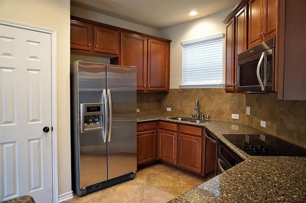 5828 Clearwater Drive The Colony TX 75056
