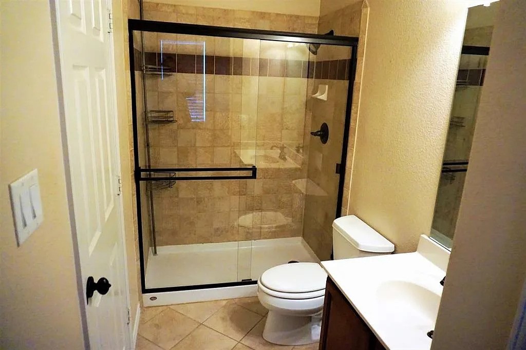 5828 Clearwater Drive The Colony TX 75056