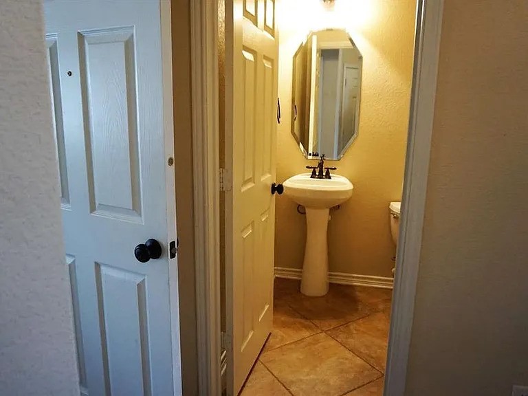 5828 Clearwater Drive The Colony TX 75056