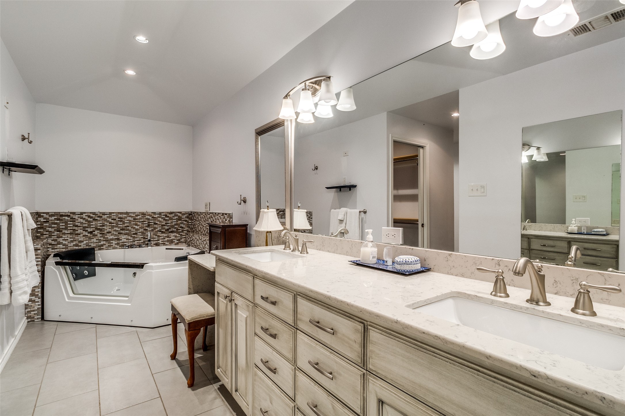 7136 Lyre Lane Dallas TX 75214
