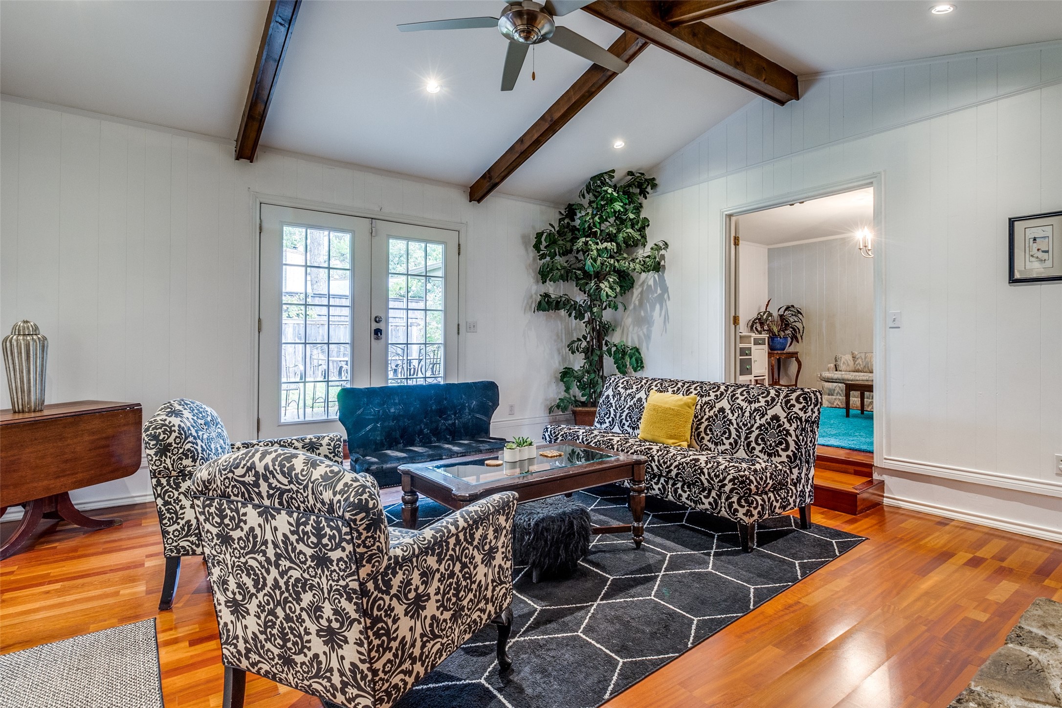 7136 Lyre Lane Dallas TX 75214