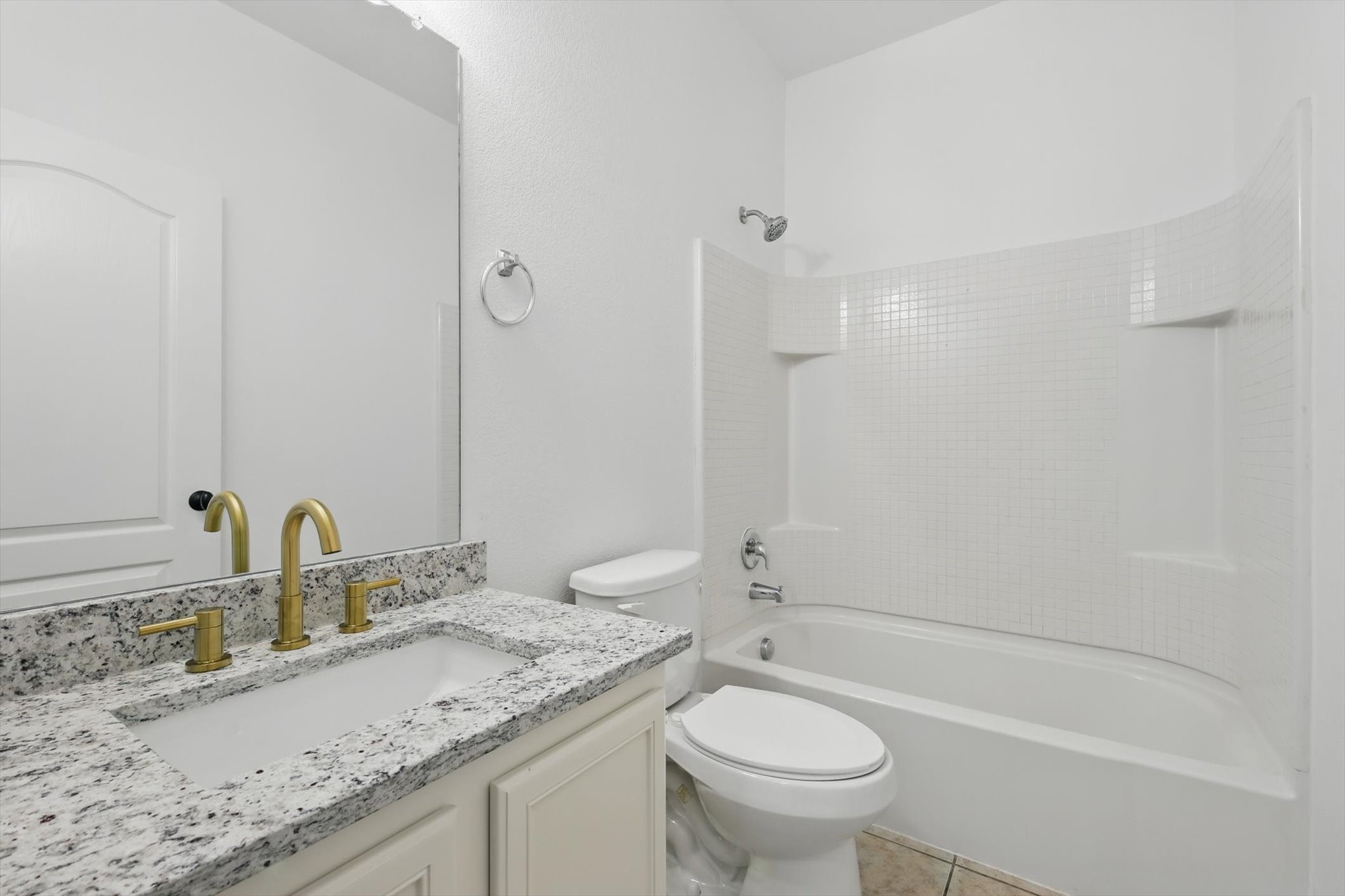 924 Charleston Lane Savannah TX 76227