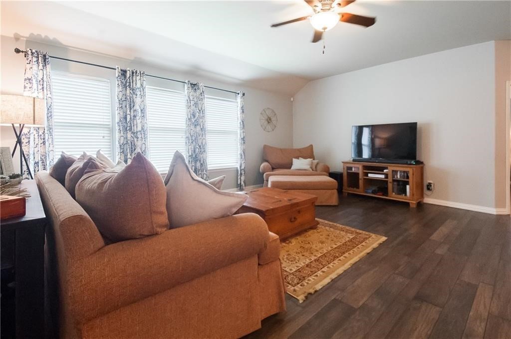 913 Buffalo Creek Drive Mckinney TX 75072