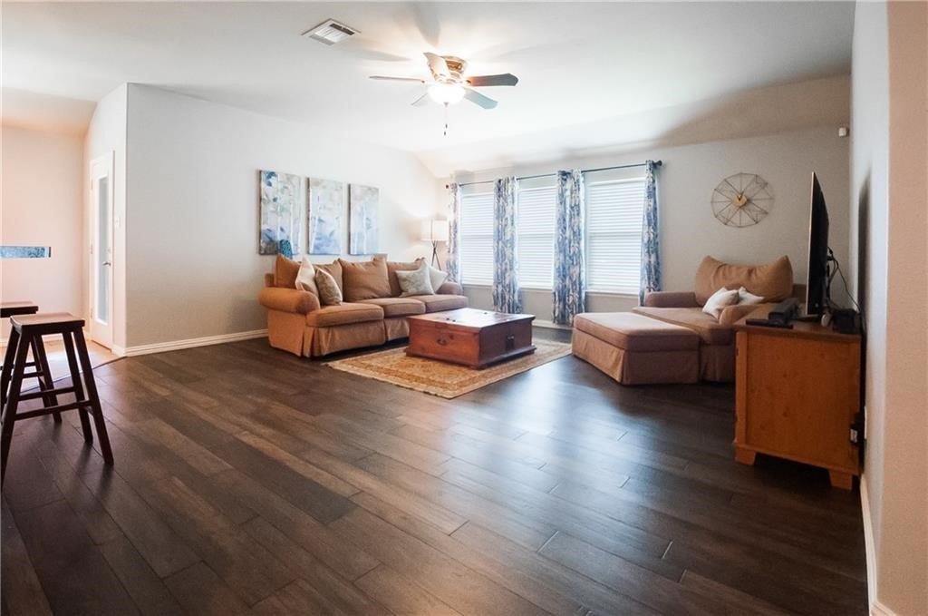 913 Buffalo Creek Drive Mckinney TX 75072